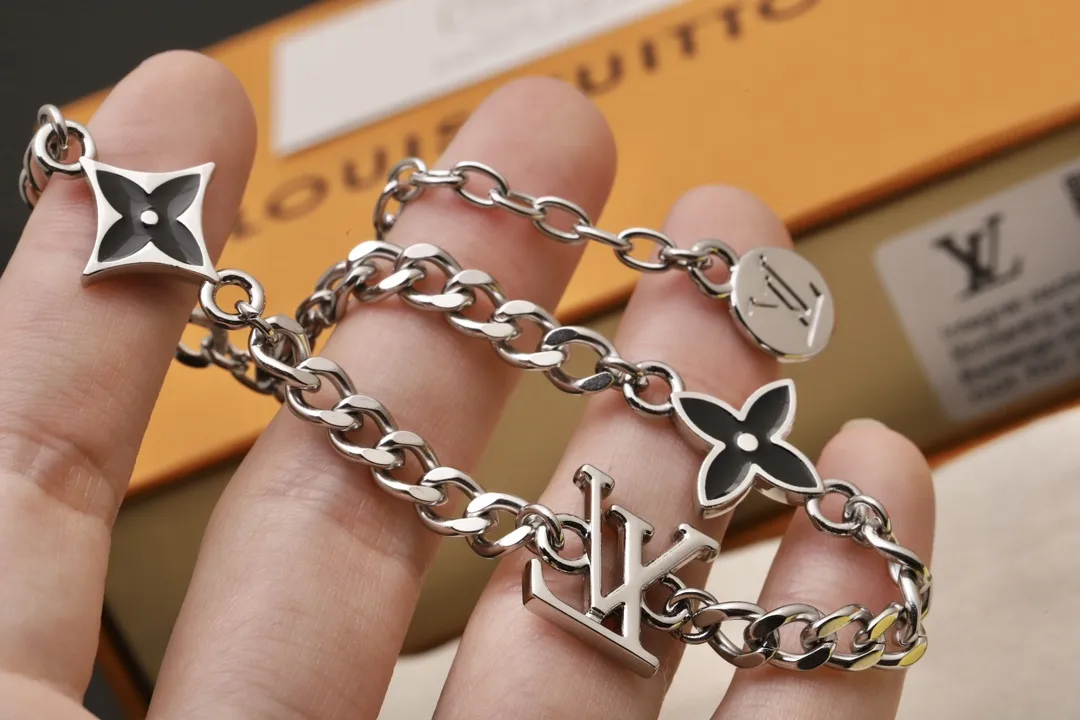 Monogram Row Chain Bracelet D10017461 — view 6
