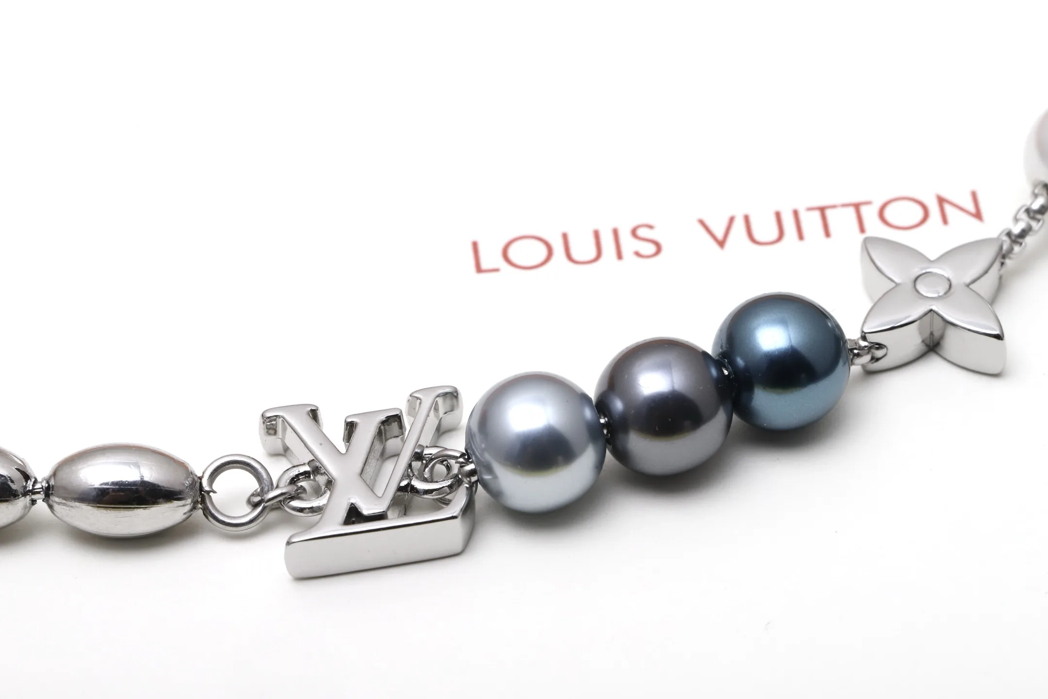 Pearls Fusion Monogram Bead Bracelet D11017611 — view 5