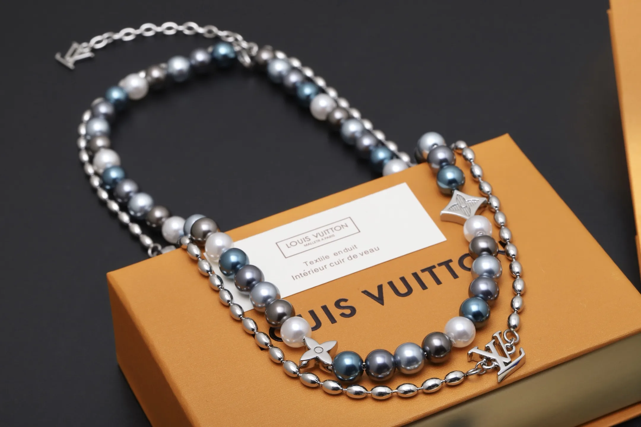 Louis Vuitton Pearls Fusion Monogram Necklace D15517612 — view 3