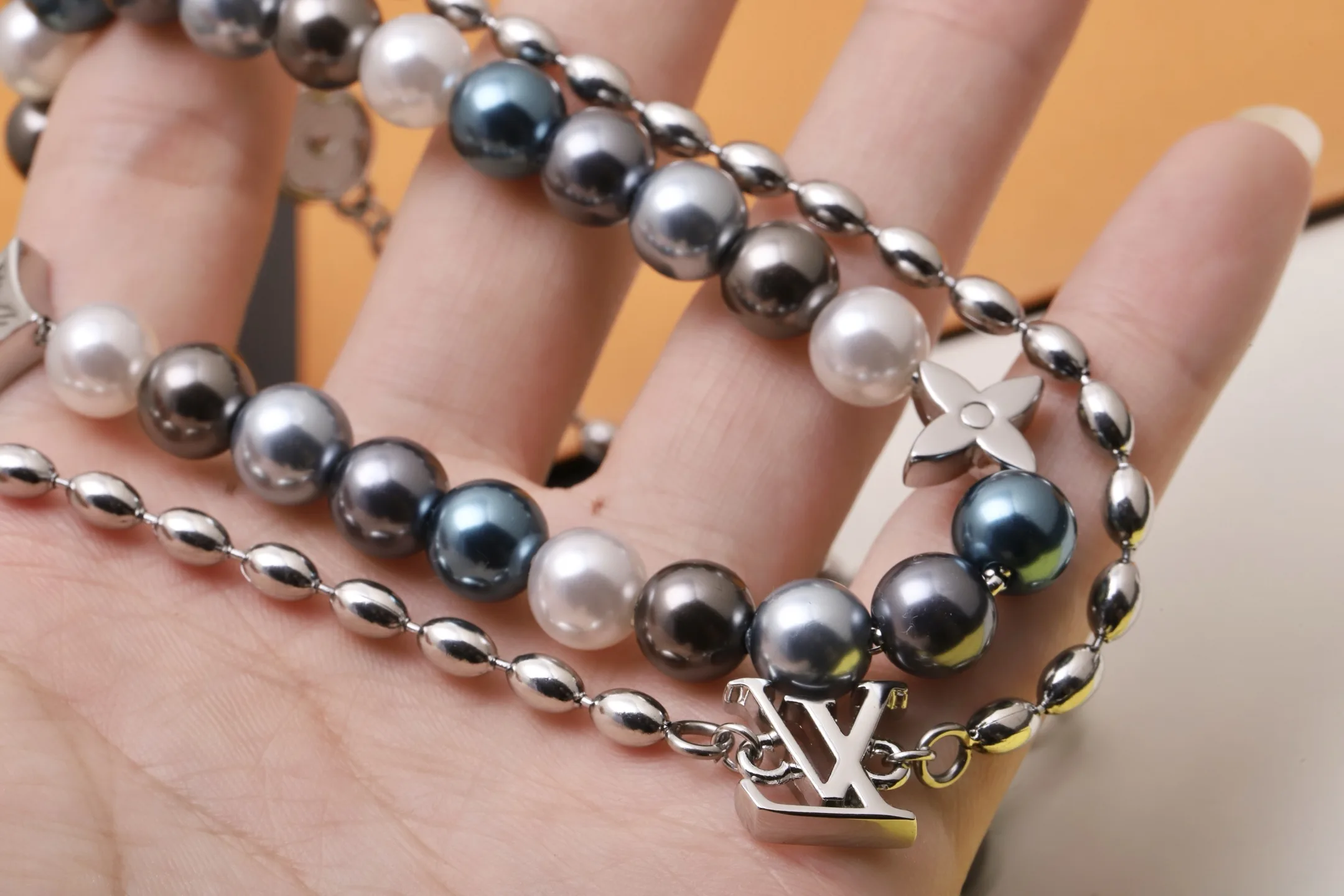 Louis Vuitton Pearls Fusion Monogram Necklace D15517612 — view 5