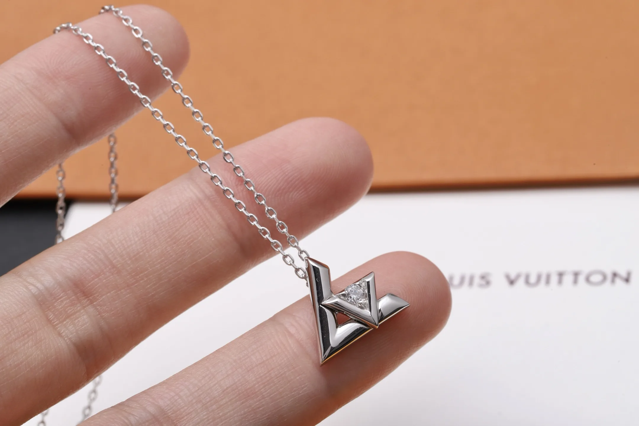 LV Volt Small Pendant Necklace (Sterling Silver) D23517040 — view 6