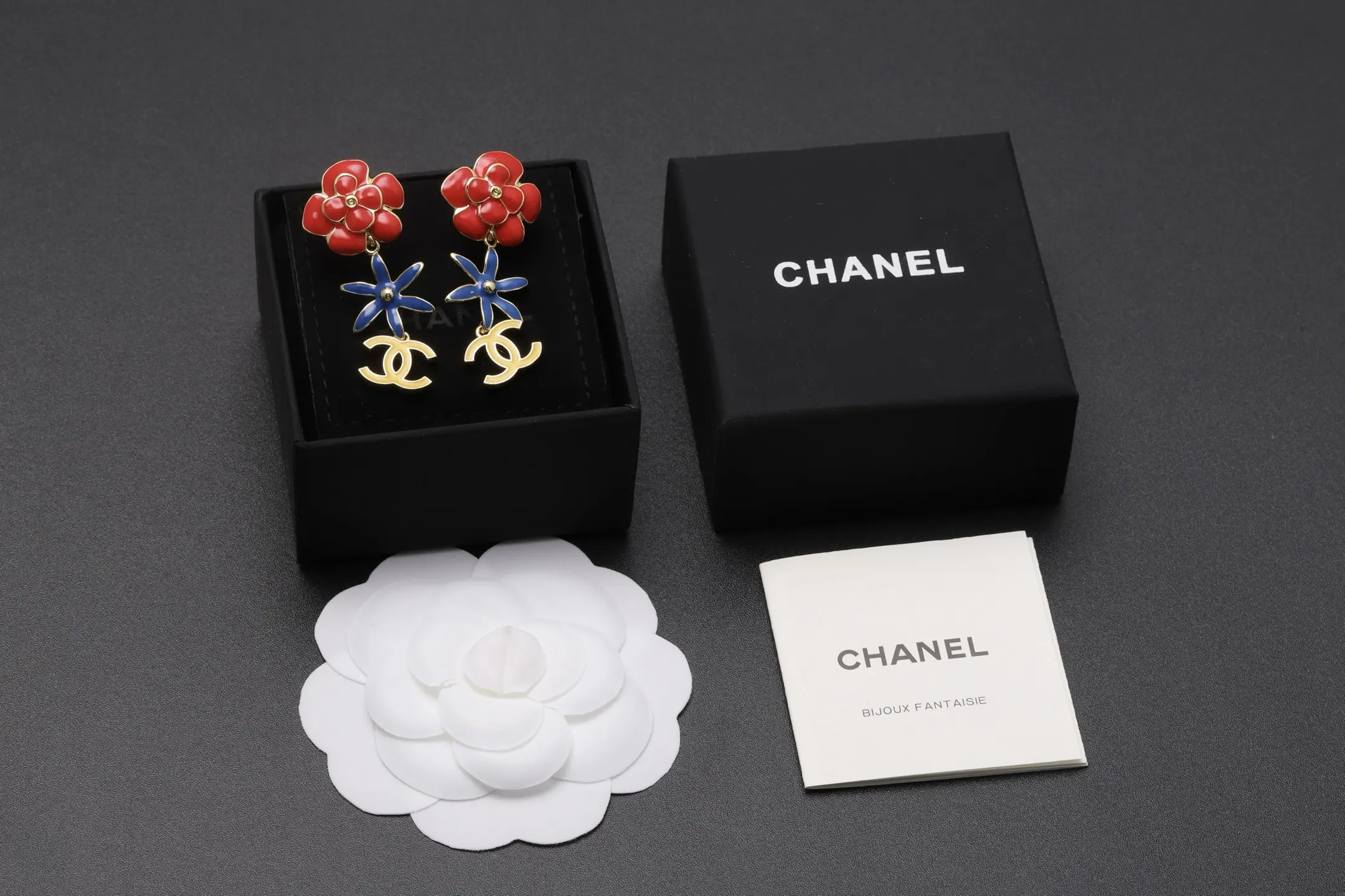 Camellia and Starfish Drop Earrings D14017038 — view 2