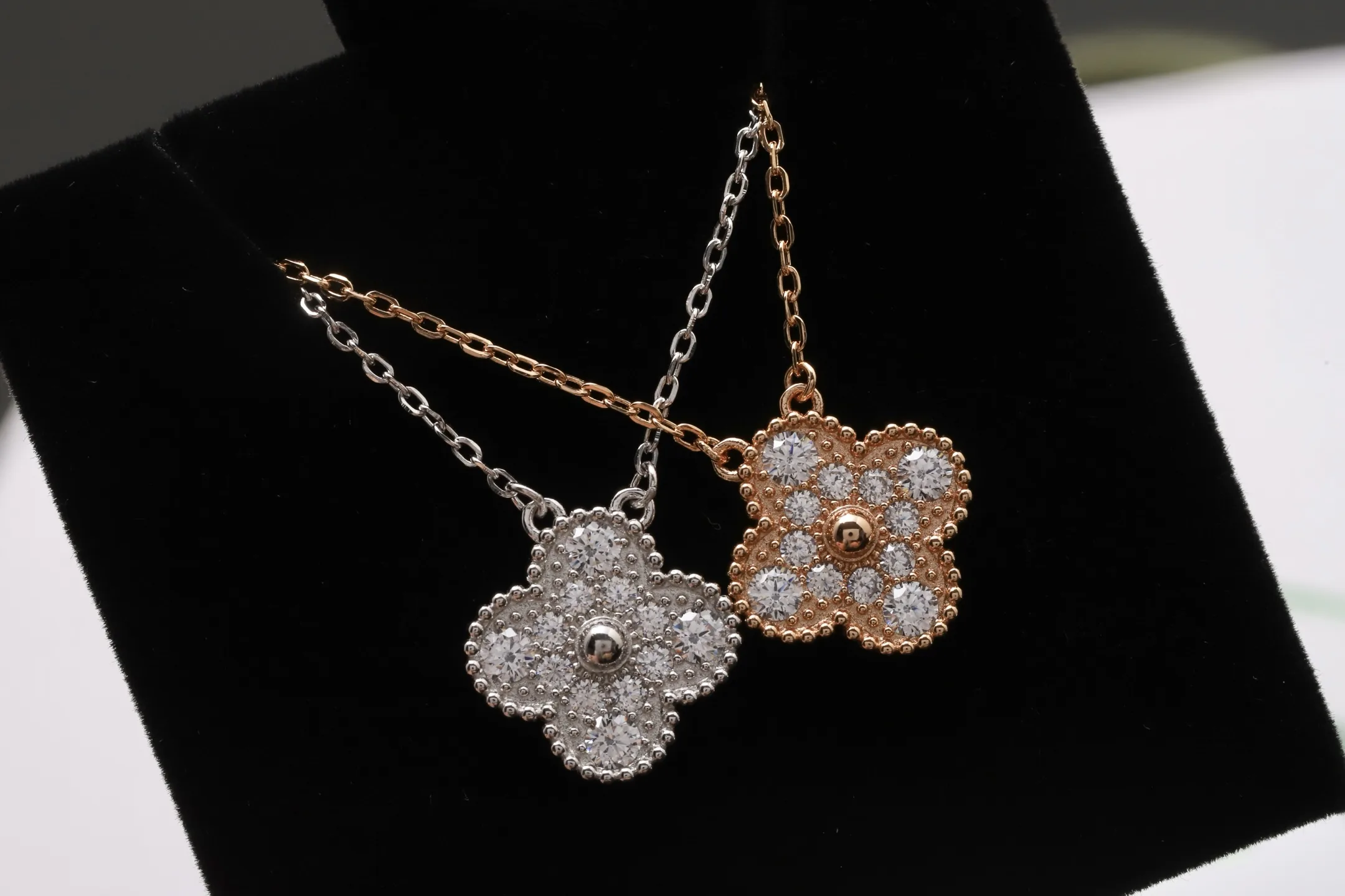 Alhambra Vintage Motif Diamond Necklace (Sterling Silver) D13017400 — view 2