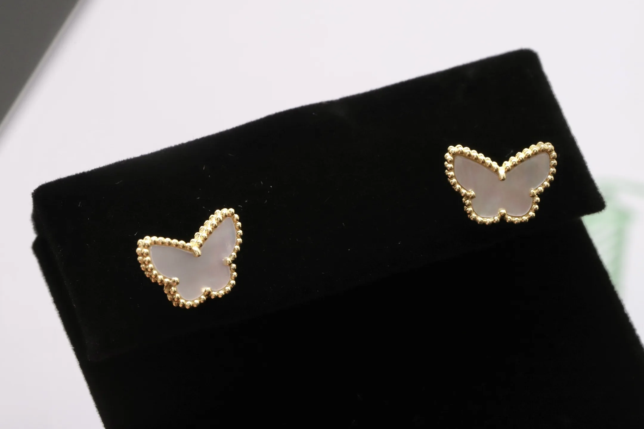 Sweet Alhambra Butterfly Stud Earrings (Sterling Silver) D18016939 — view 4