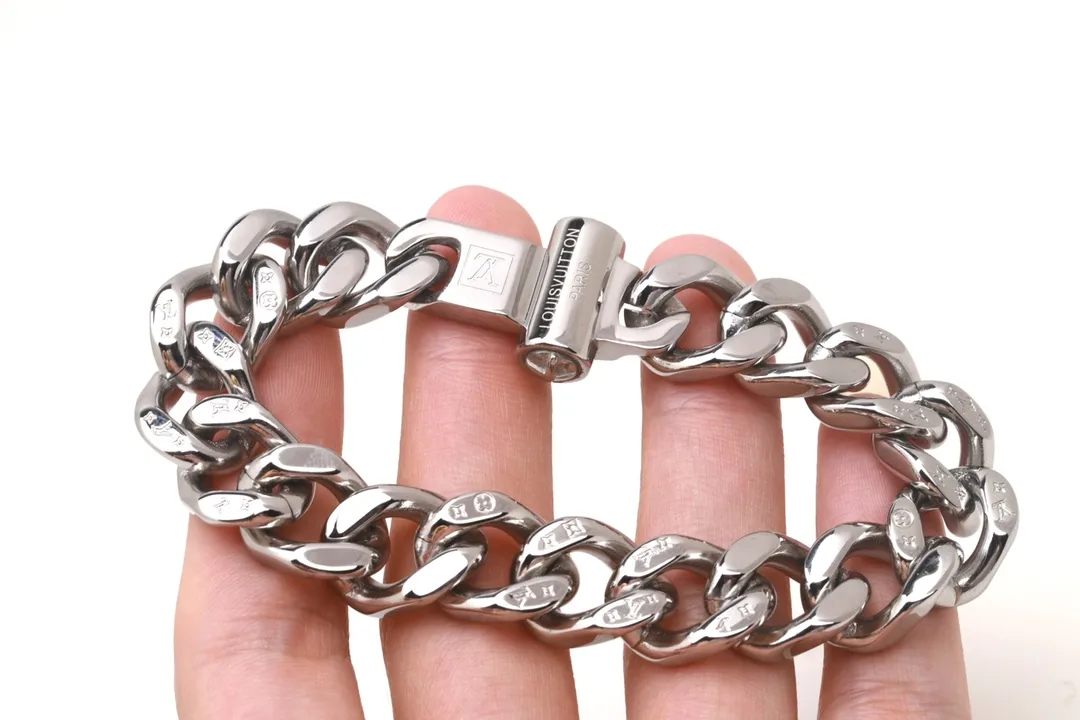 Monogram Engraved Cuban Chain Bracelet D14016556 — view 3