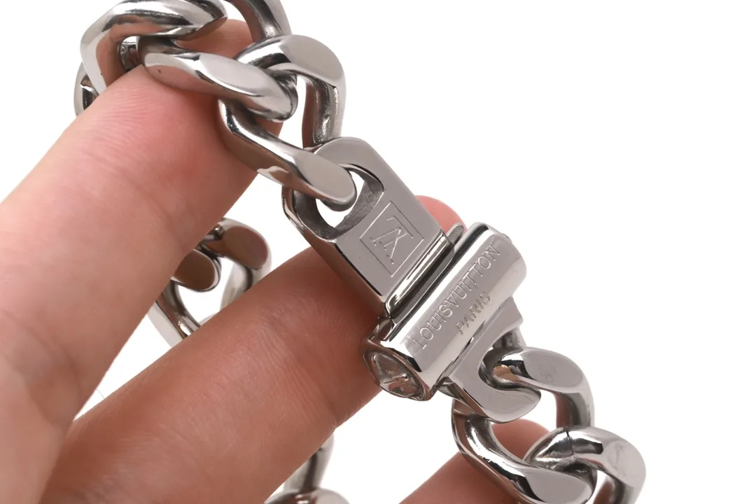 Monogram Engraved Cuban Chain Bracelet D14016556 — view 4