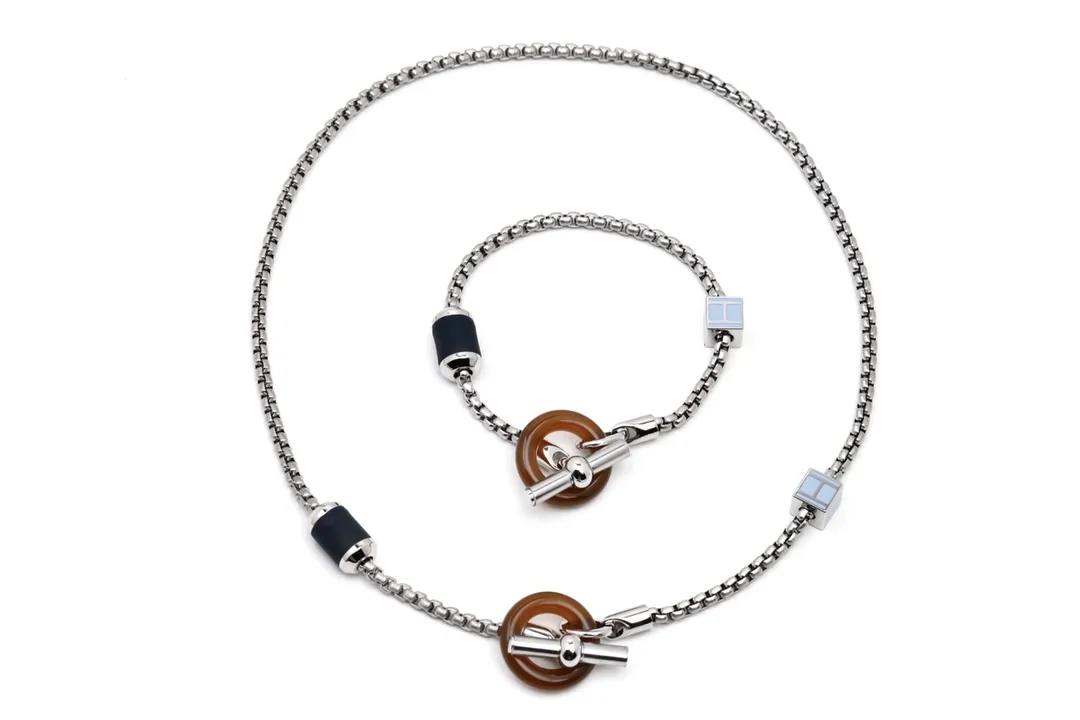 Meli-Melo Buffalo Horn and Lacquer Pendant Necklace D24517718 — view 3