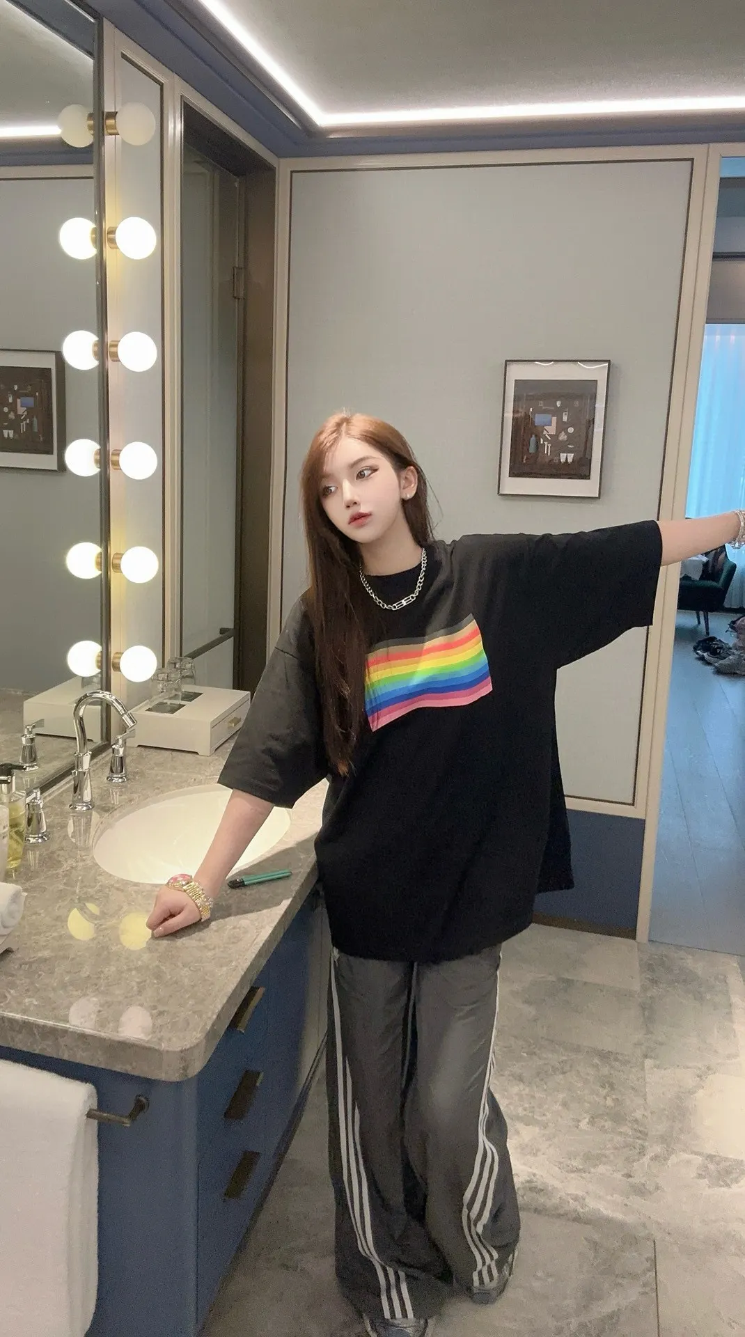 Rainbow Flag Print Oversized T-Shirt D14011427 — view 3