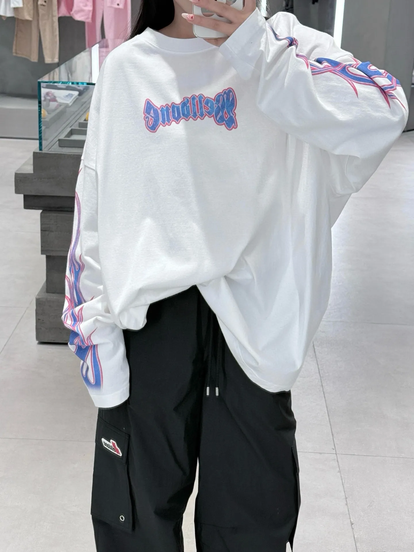 Flame Logo Long-Sleeve Cotton T-Shirt D14011418 — view 3