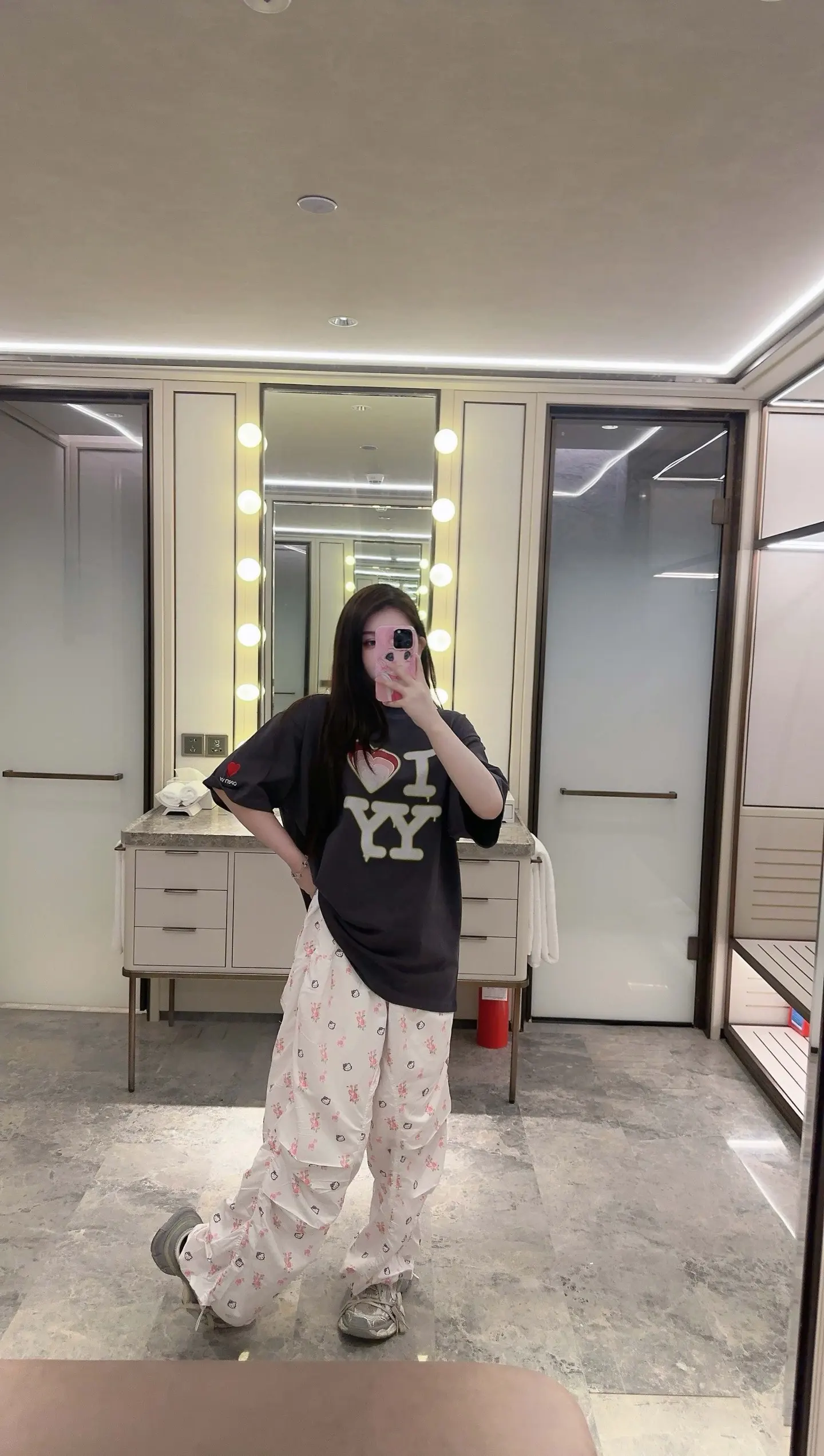 Openyy Heart Logo Graphic T-Shirt D14011415