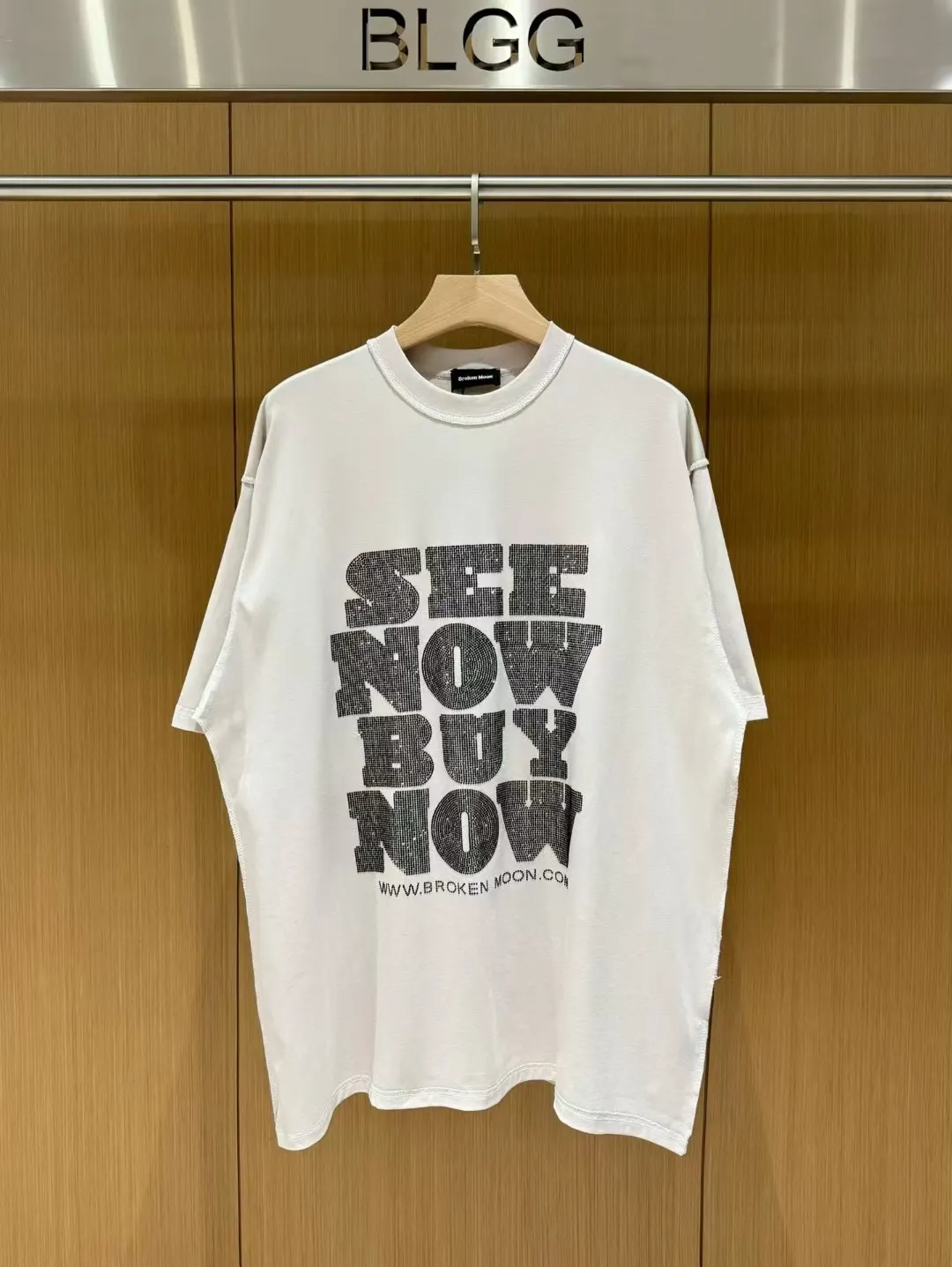 Rhinestone Graphic Oversized T-Shirt D14011413 — view 4