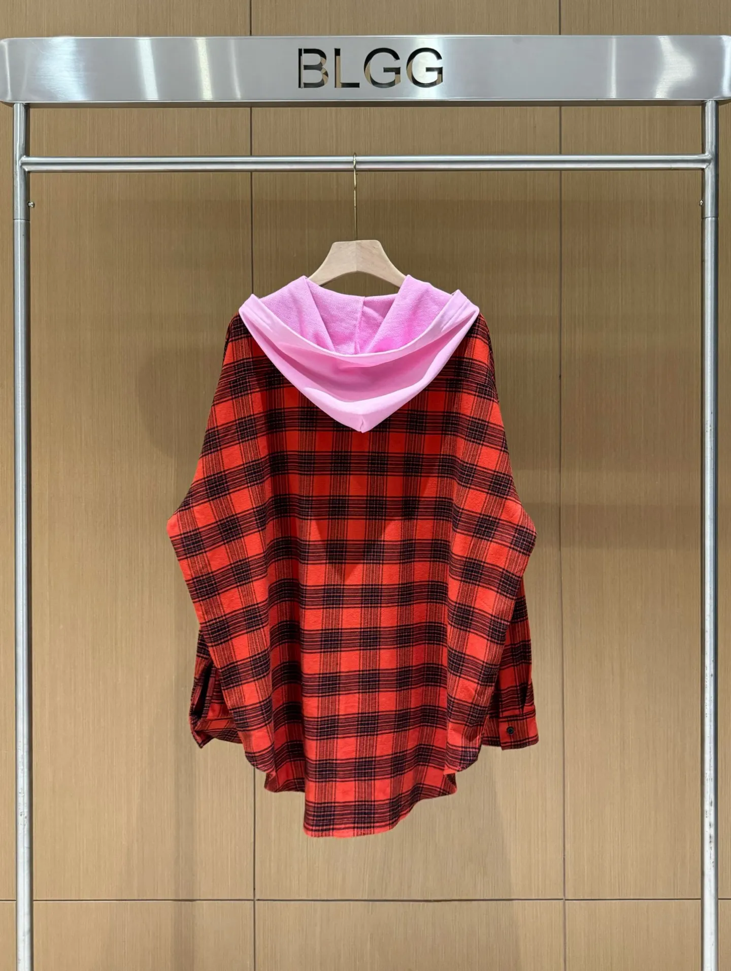 Distressed Plaid Hooded Overshirt D19011452 — view 5