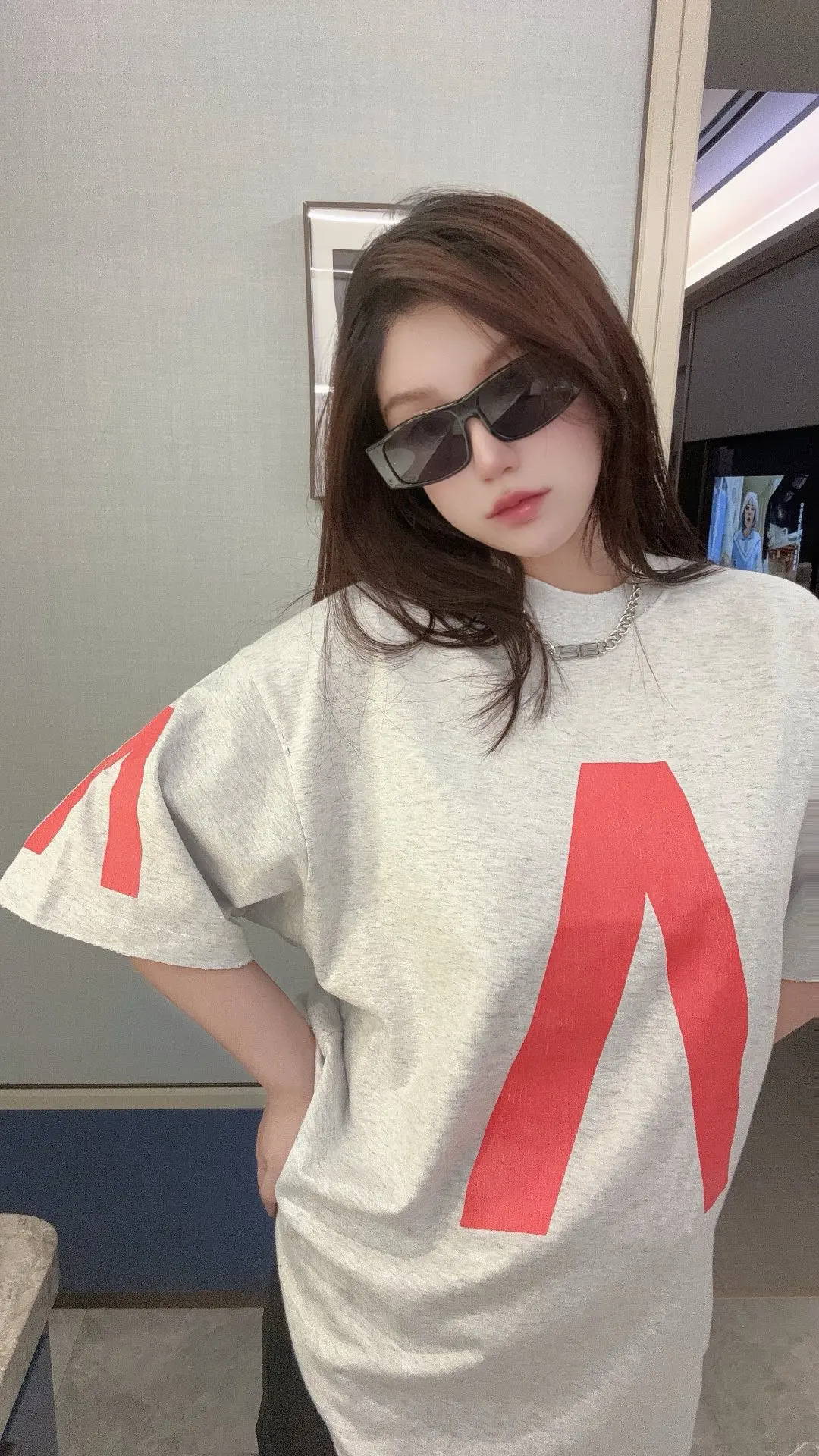 Graphic Print Oversized T-Shirt D14011431