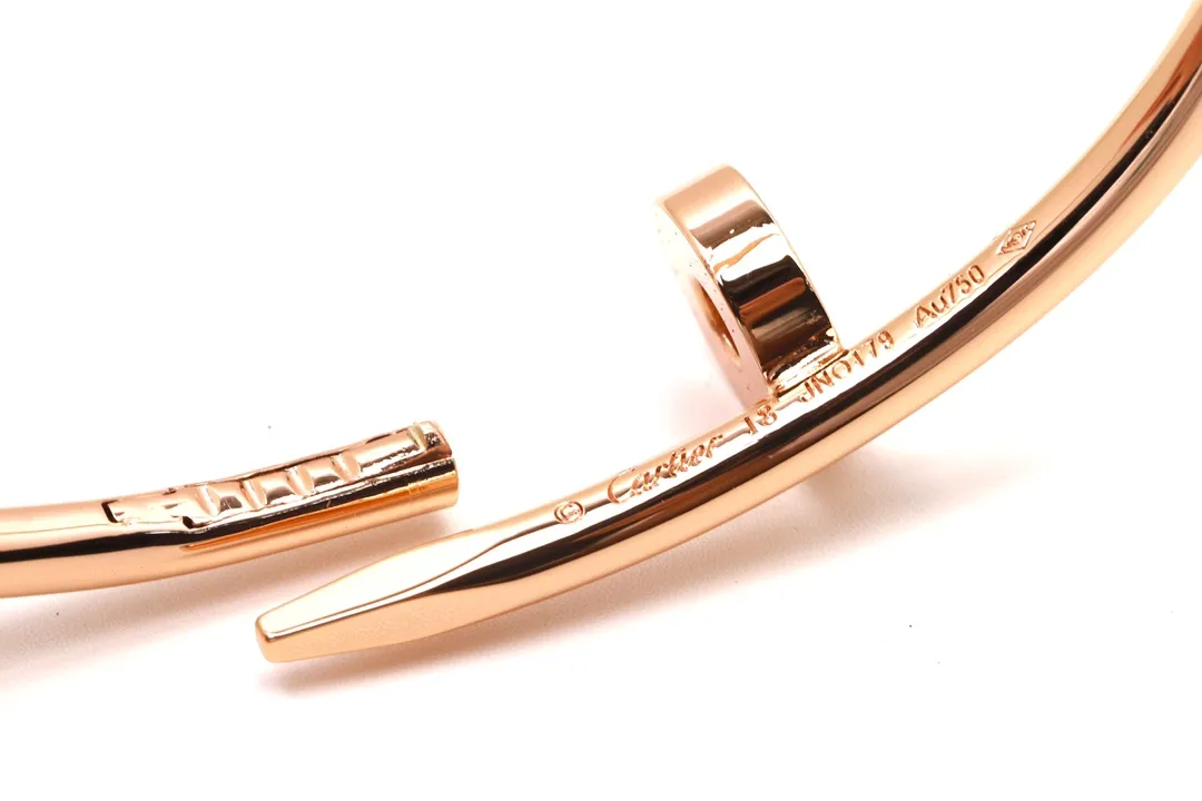 Juste un Clou Inspired Bangle (Gold-Plated Brass) D19016883 — view 6