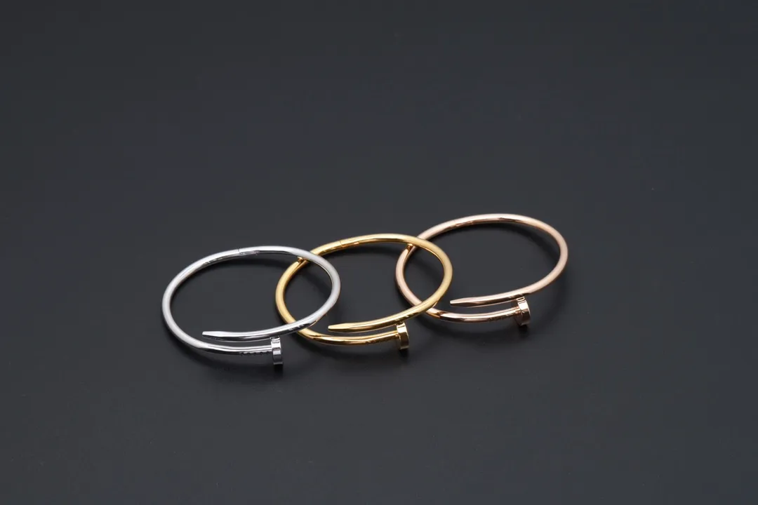 Juste un Clou Inspired Bangle (Gold-Plated Brass) D19016883 — view 7