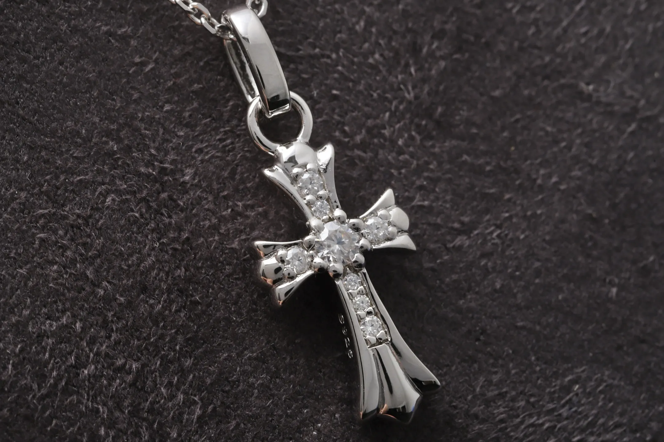 Moissanite Cross Pendant Necklace (Sterling Silver) D20016953 — view 3