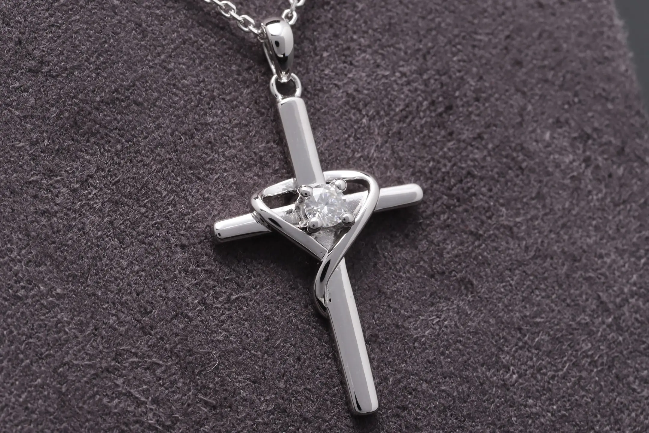 Moissanite Cross Pendant Necklace (Sterling Silver) D19516897 — view 3