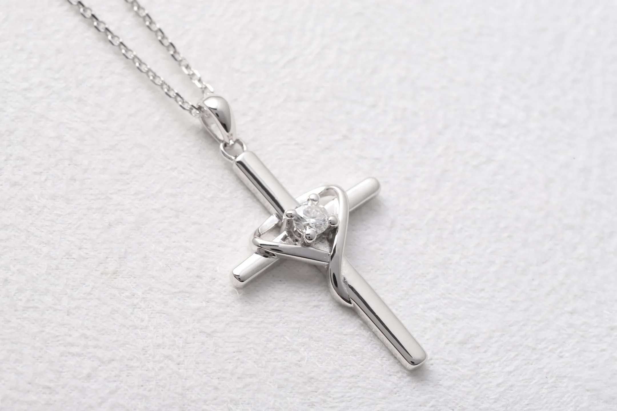 Moissanite Cross Pendant Necklace (Sterling Silver) D19516897 — view 7