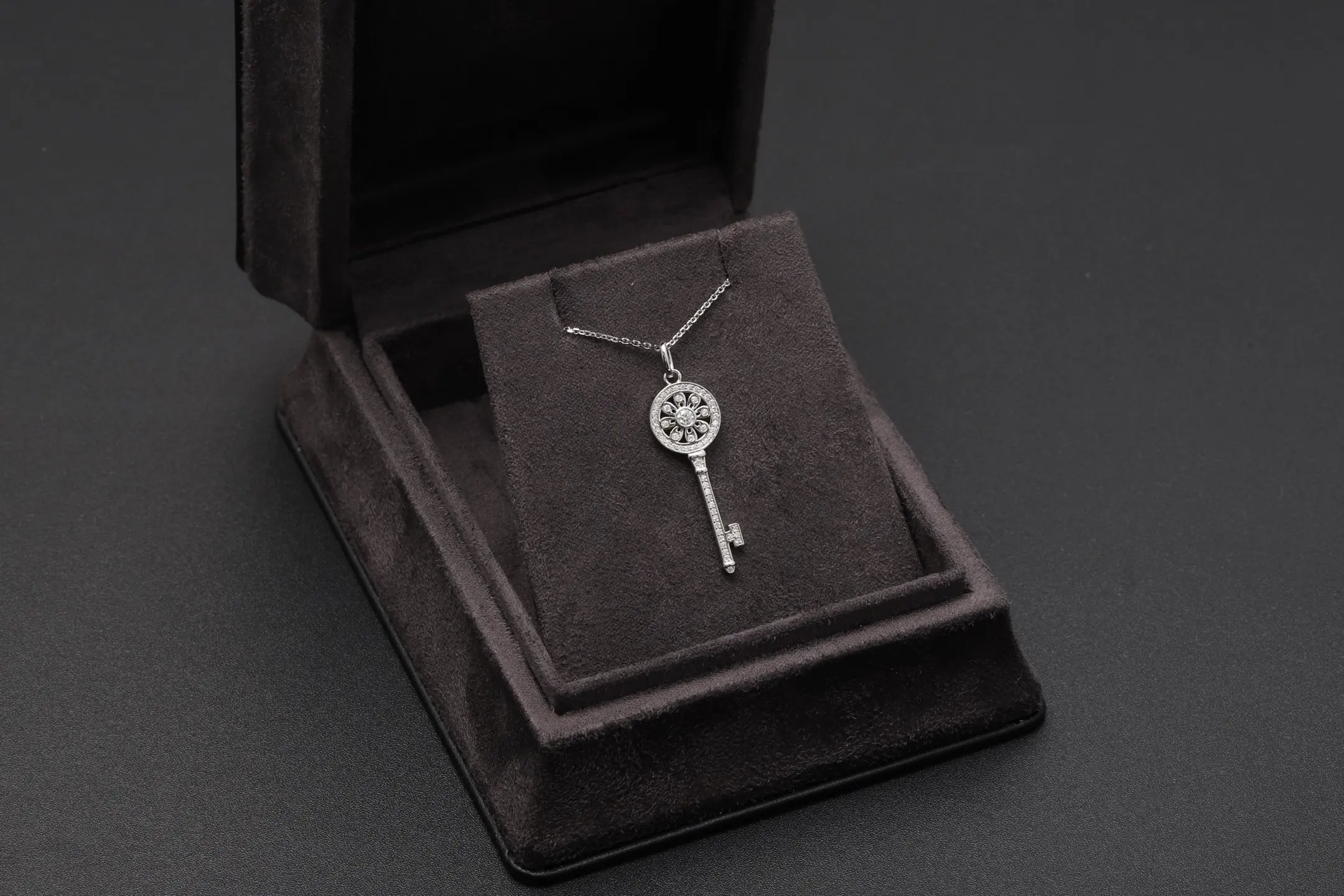 Sunflower Key Pendant Necklace (Sterling Silver) D27516863 — view 2