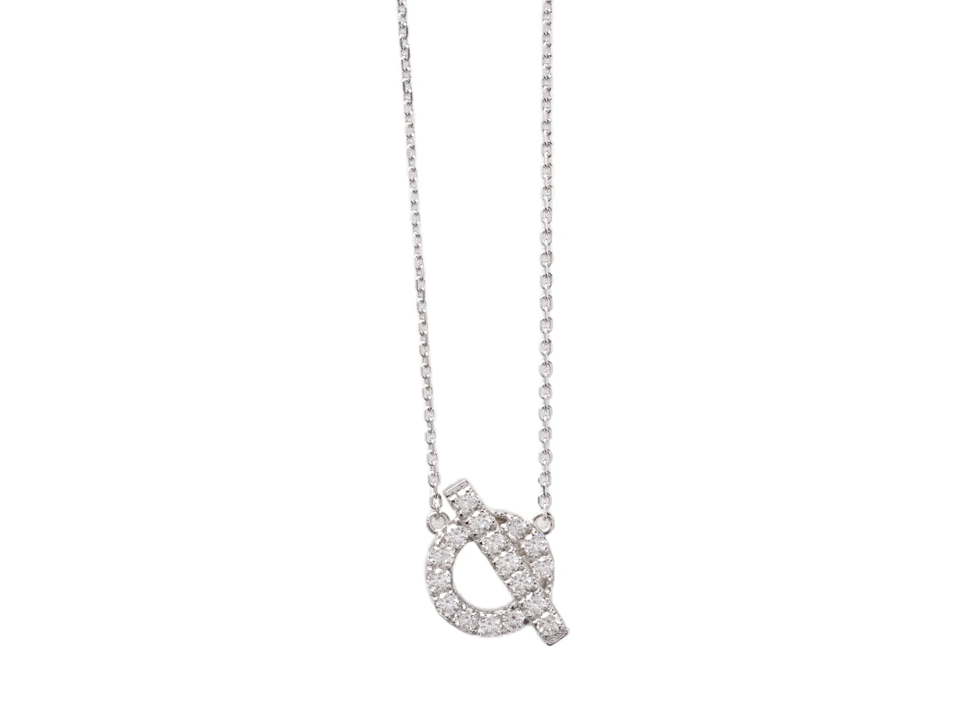 Pavé Moissanite 'Q' Pendant Necklace (Sterling Silver) D20016918