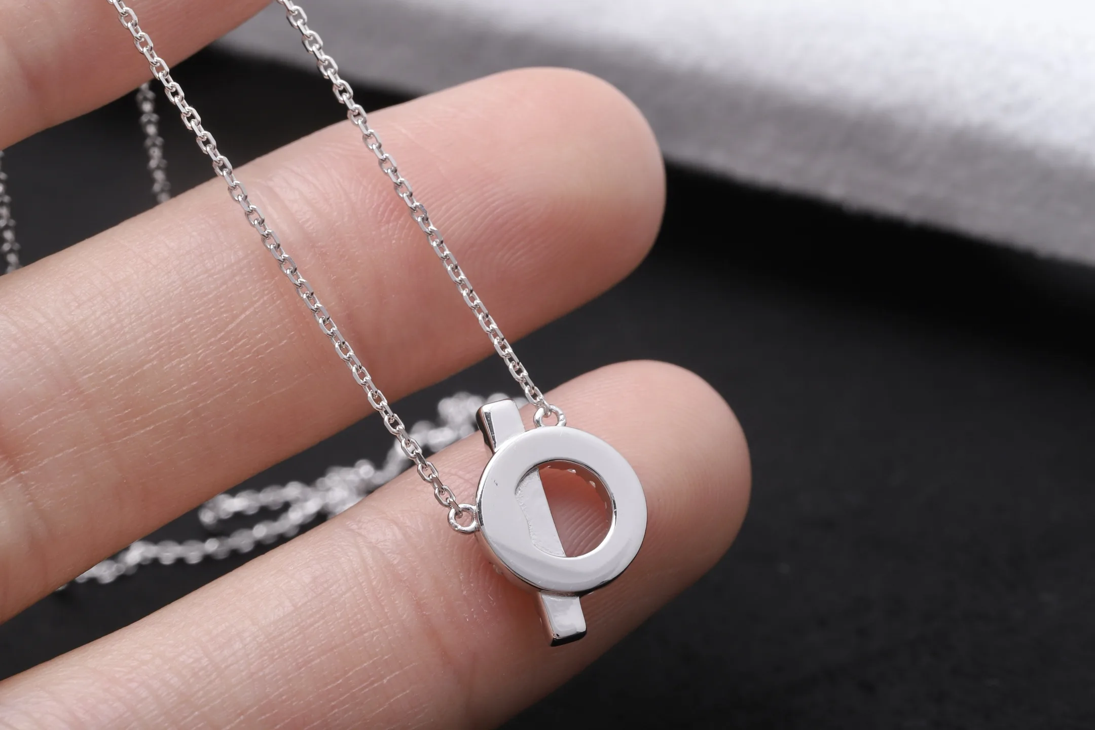 Pavé Moissanite 'Q' Pendant Necklace (Sterling Silver) D20016918 — view 5