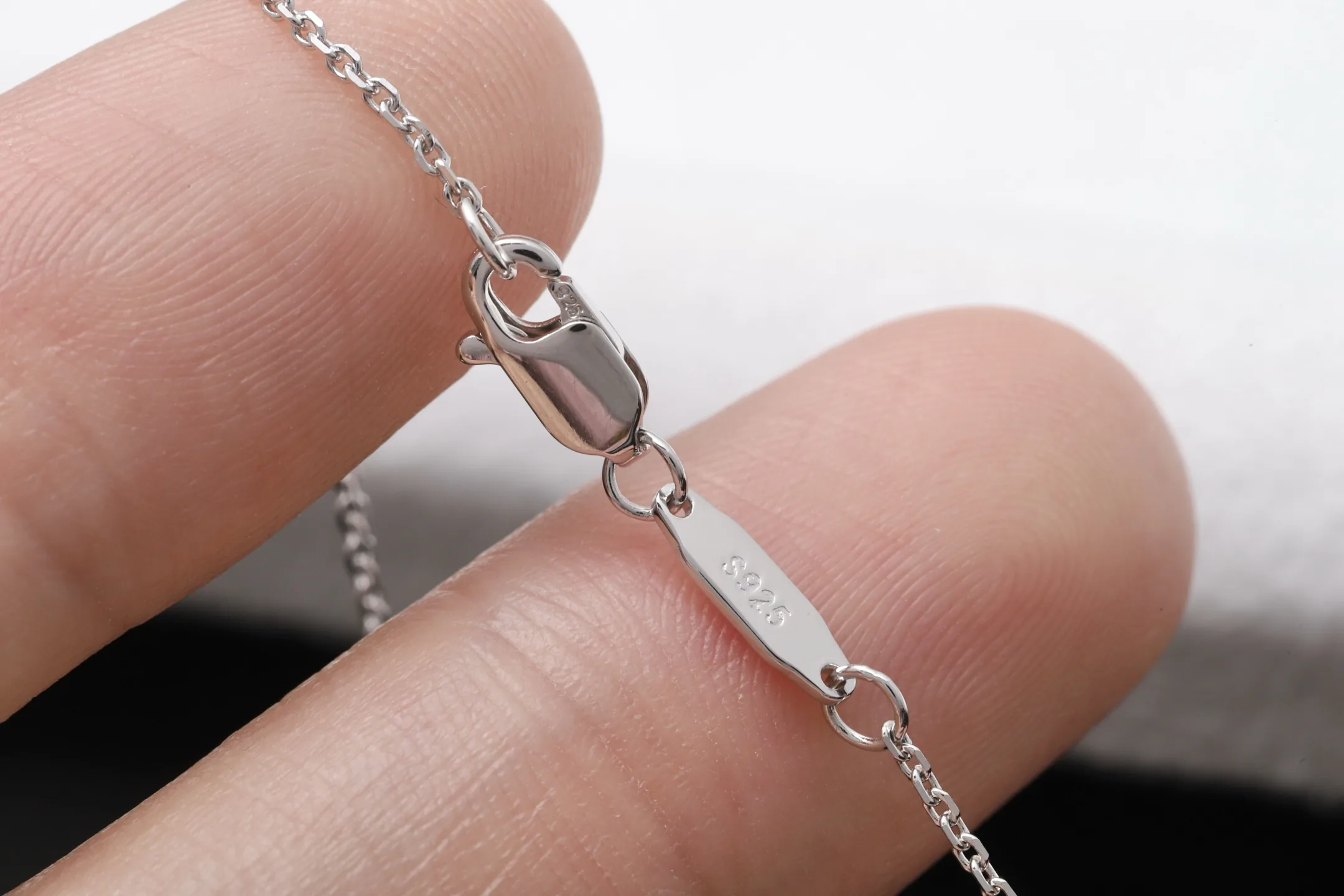 Pavé Moissanite 'Q' Pendant Necklace (Sterling Silver) D20016918 — view 6