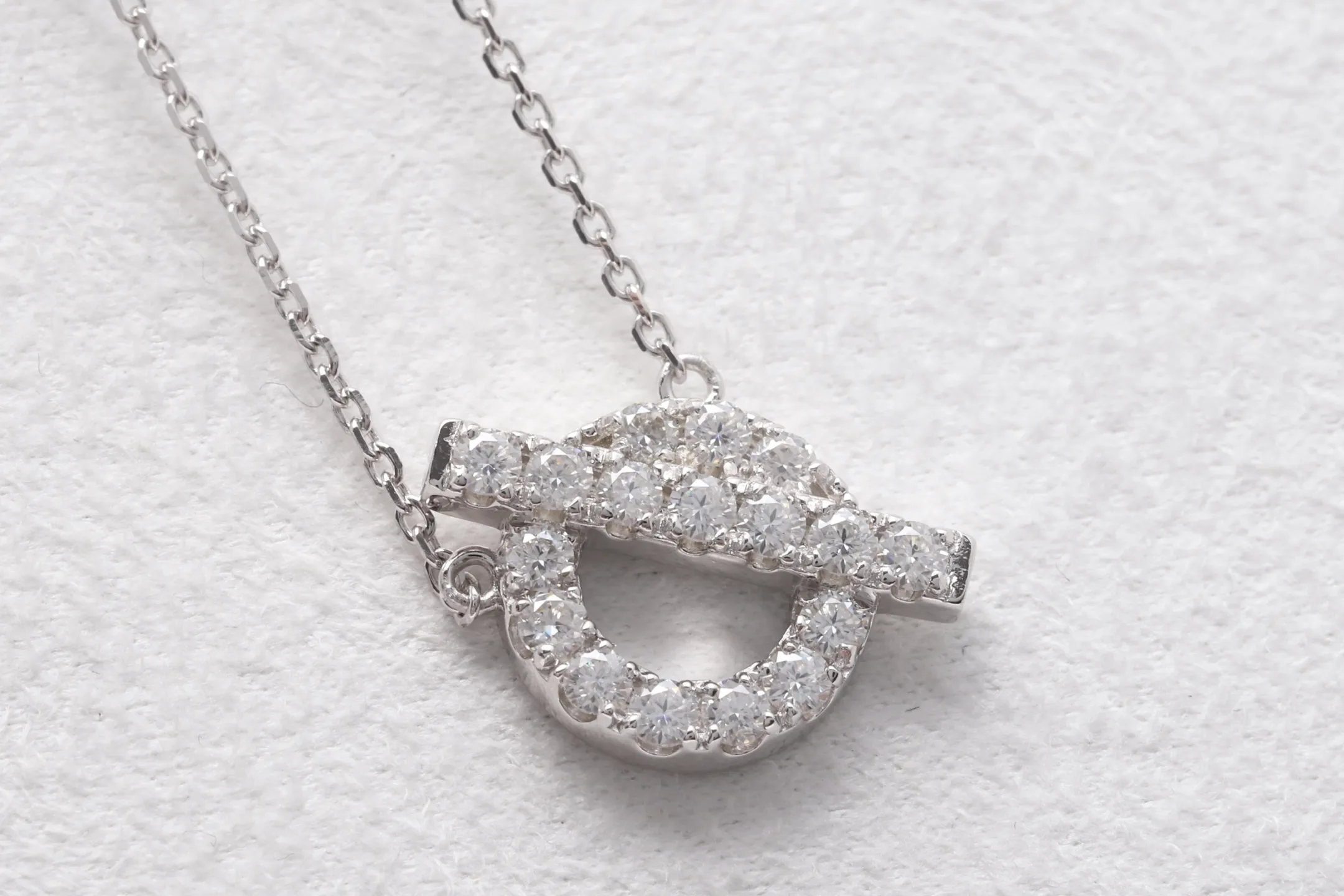 Pavé Moissanite 'Q' Pendant Necklace (Sterling Silver) D20016918 — view 7
