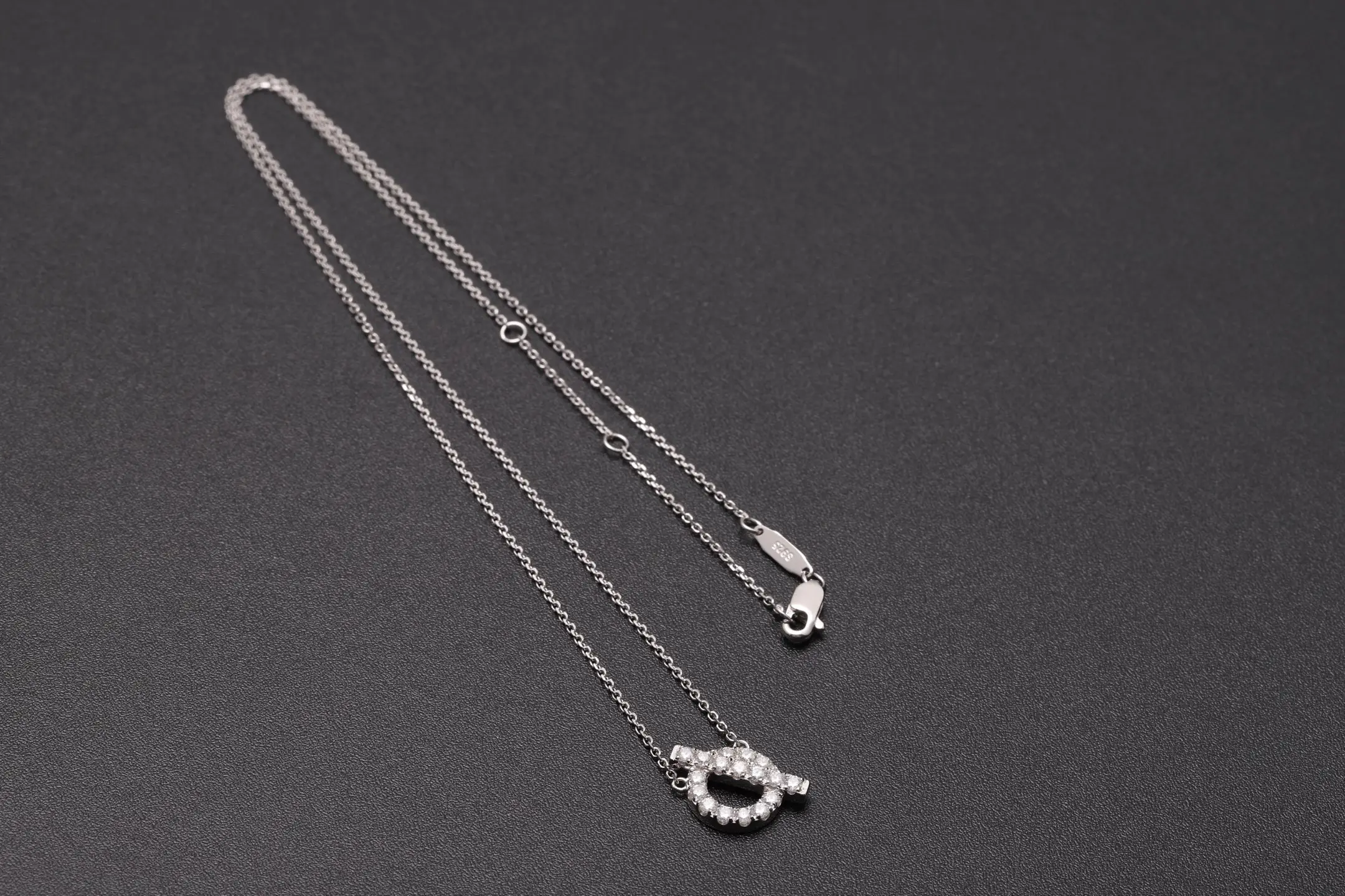 Pavé Moissanite 'Q' Pendant Necklace (Sterling Silver) D20016918 — view 8