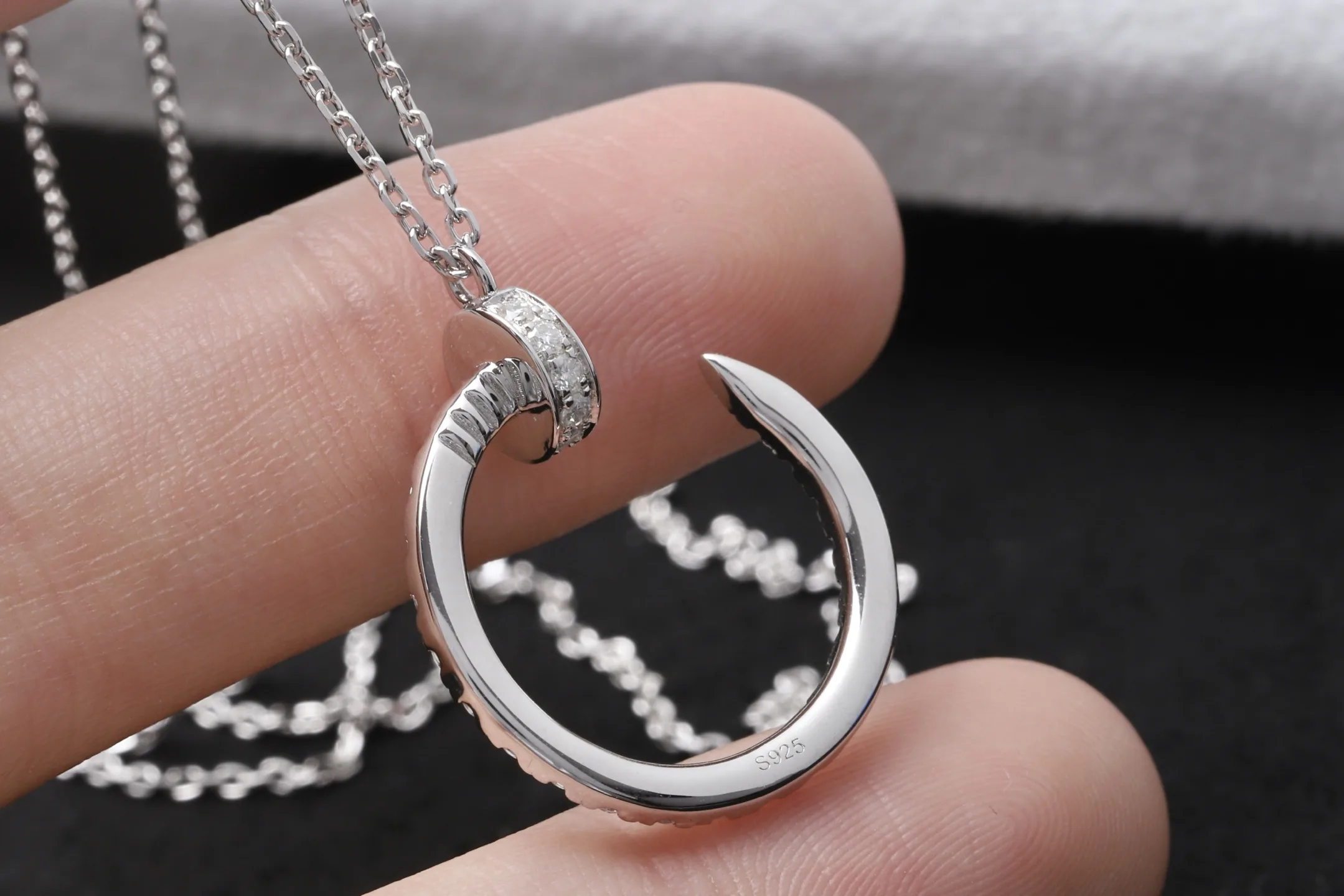 Pavé Moissanite Nail Pendant Necklace (Sterling Silver) D27516861 — view 4