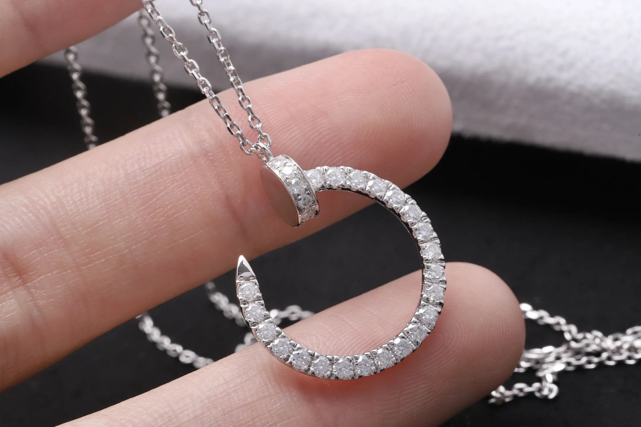Pavé Moissanite Nail Pendant Necklace (Sterling Silver) D27516861 — view 5