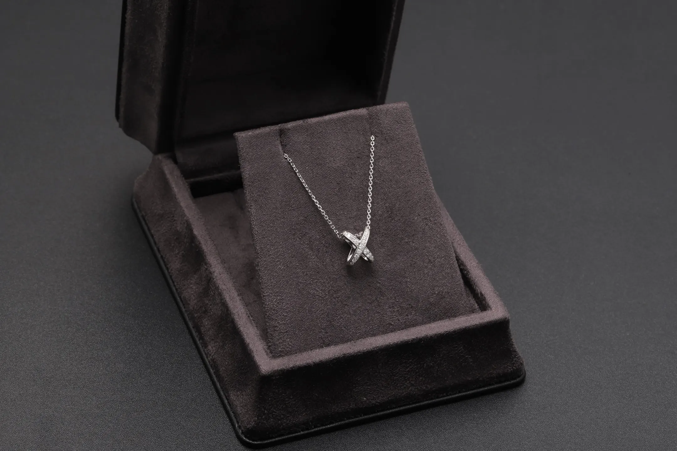 Moissanite Pavé X Pendant Necklace (Sterling Silver) D20016919 — view 2