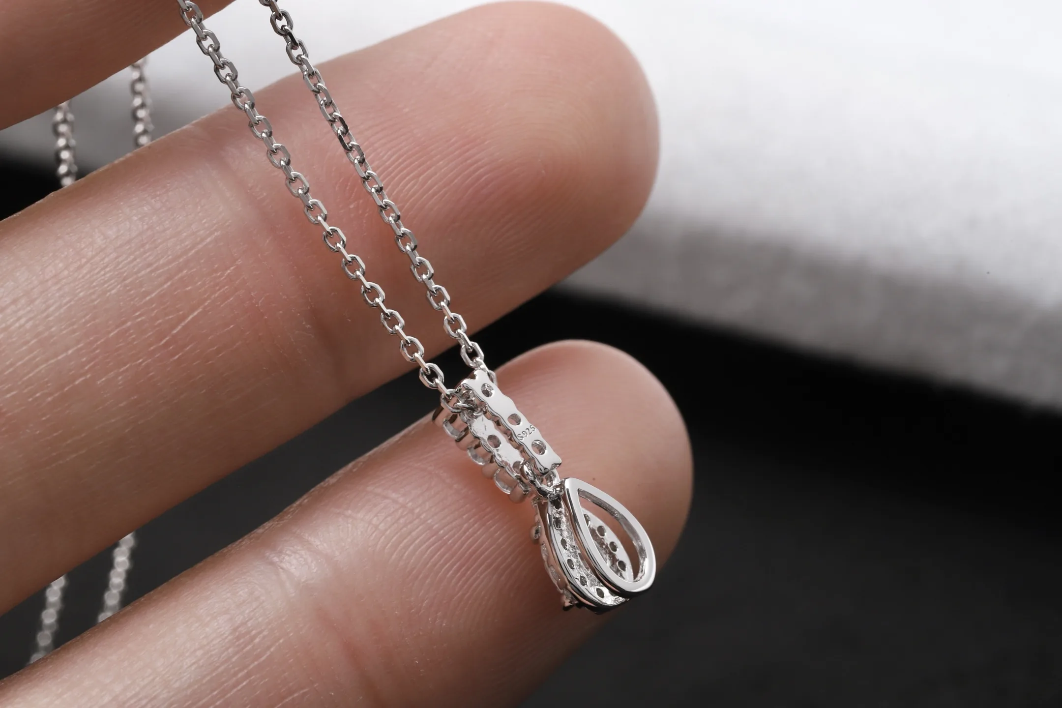 Pear-Cut Moissanite Pendant Necklace (Sterling Silver) D19016961 — view 5