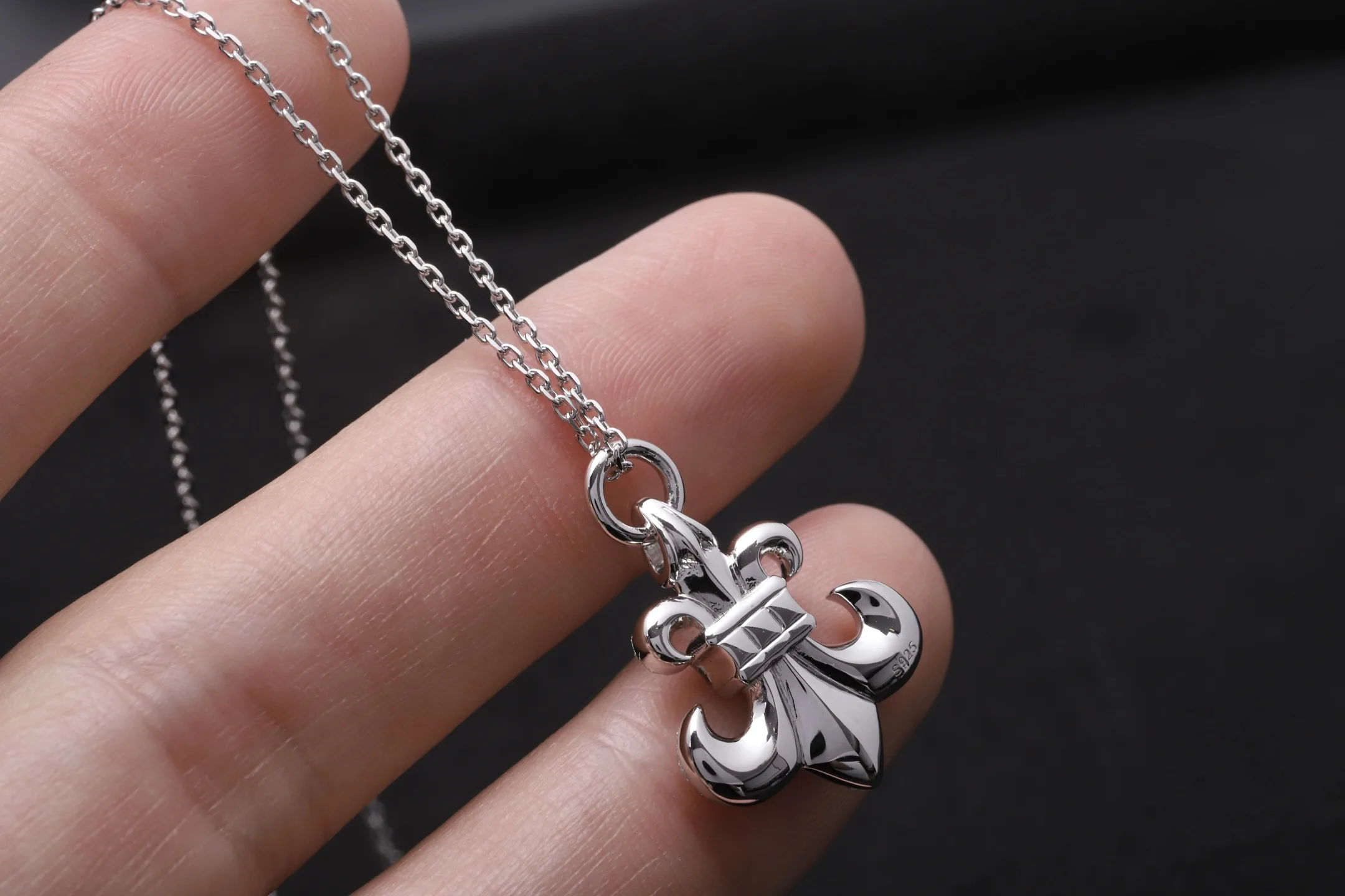 Fleur-de-Lis Moissanite Pendant Necklace (Sterling Silver) D50516951 — view 6