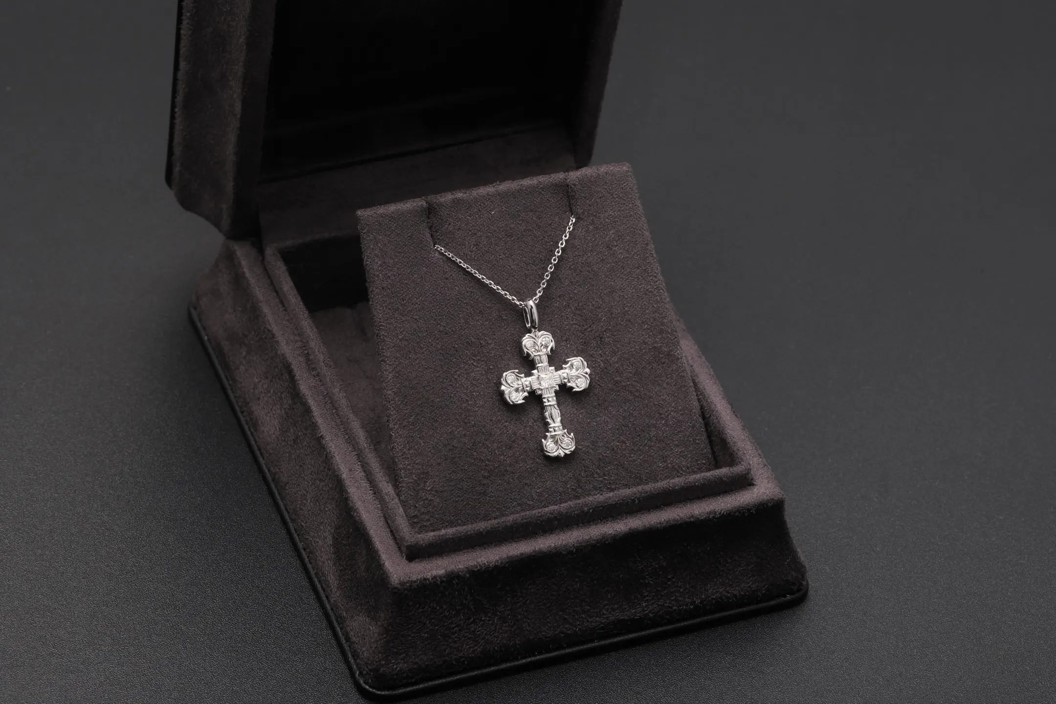 Chrome Hearts Filigree Cross Moissanite Necklace (Sterling Silver) D27016812 — view 2