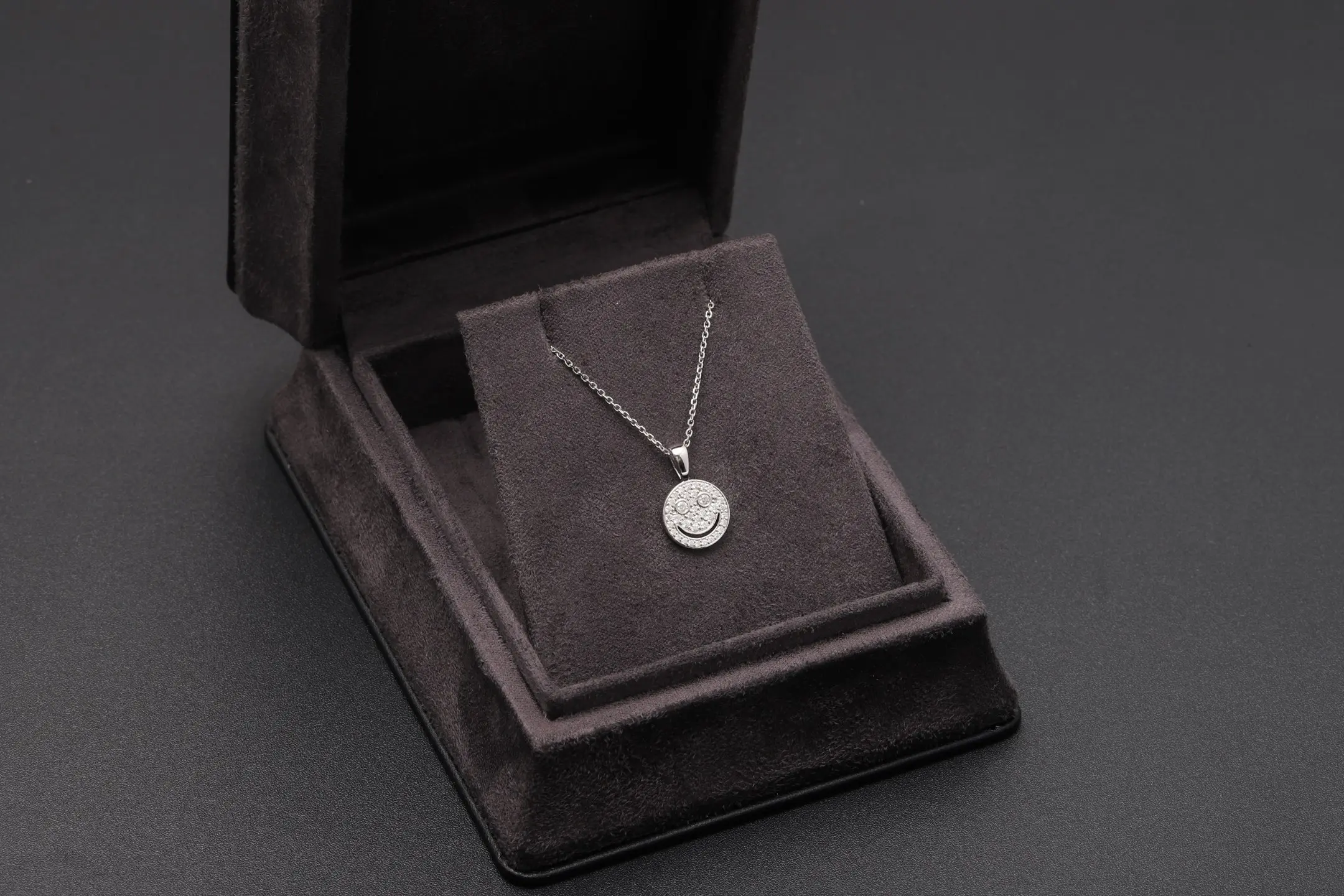 Moissanite Smiley Face Pendant Necklace (Sterling Silver) D23016867 — view 2