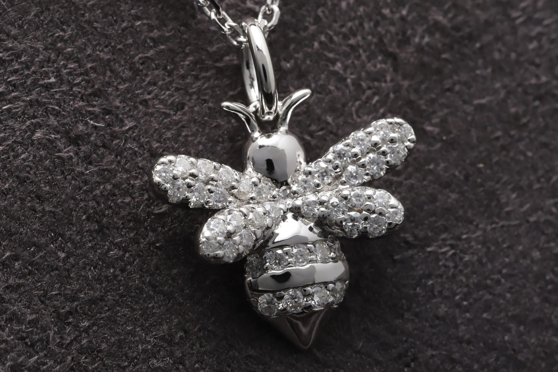 Bee Pendant Moissanite Necklace (Sterling Silver) D22516959 — view 3