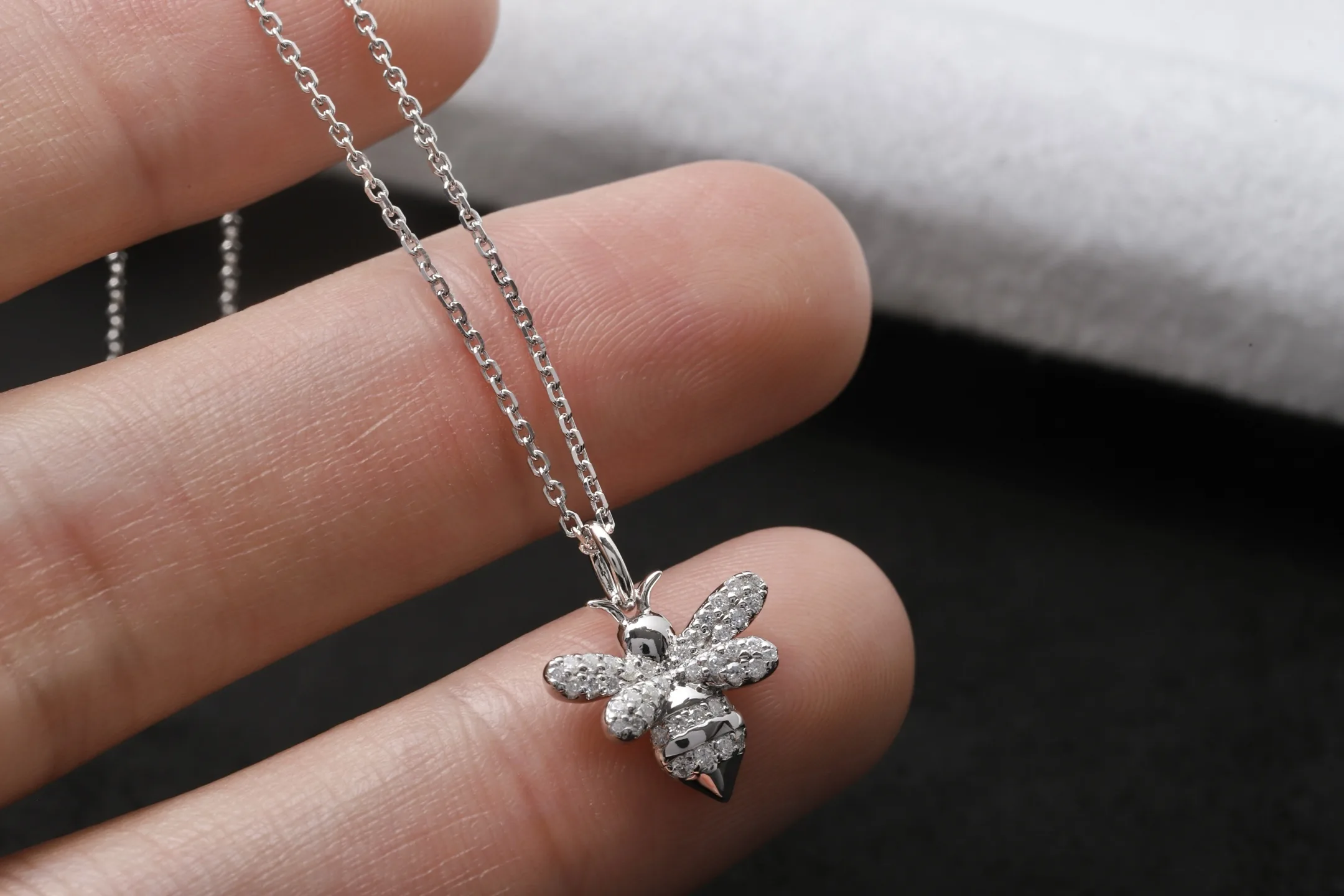 Bee Pendant Moissanite Necklace (Sterling Silver) D22516959 — view 4