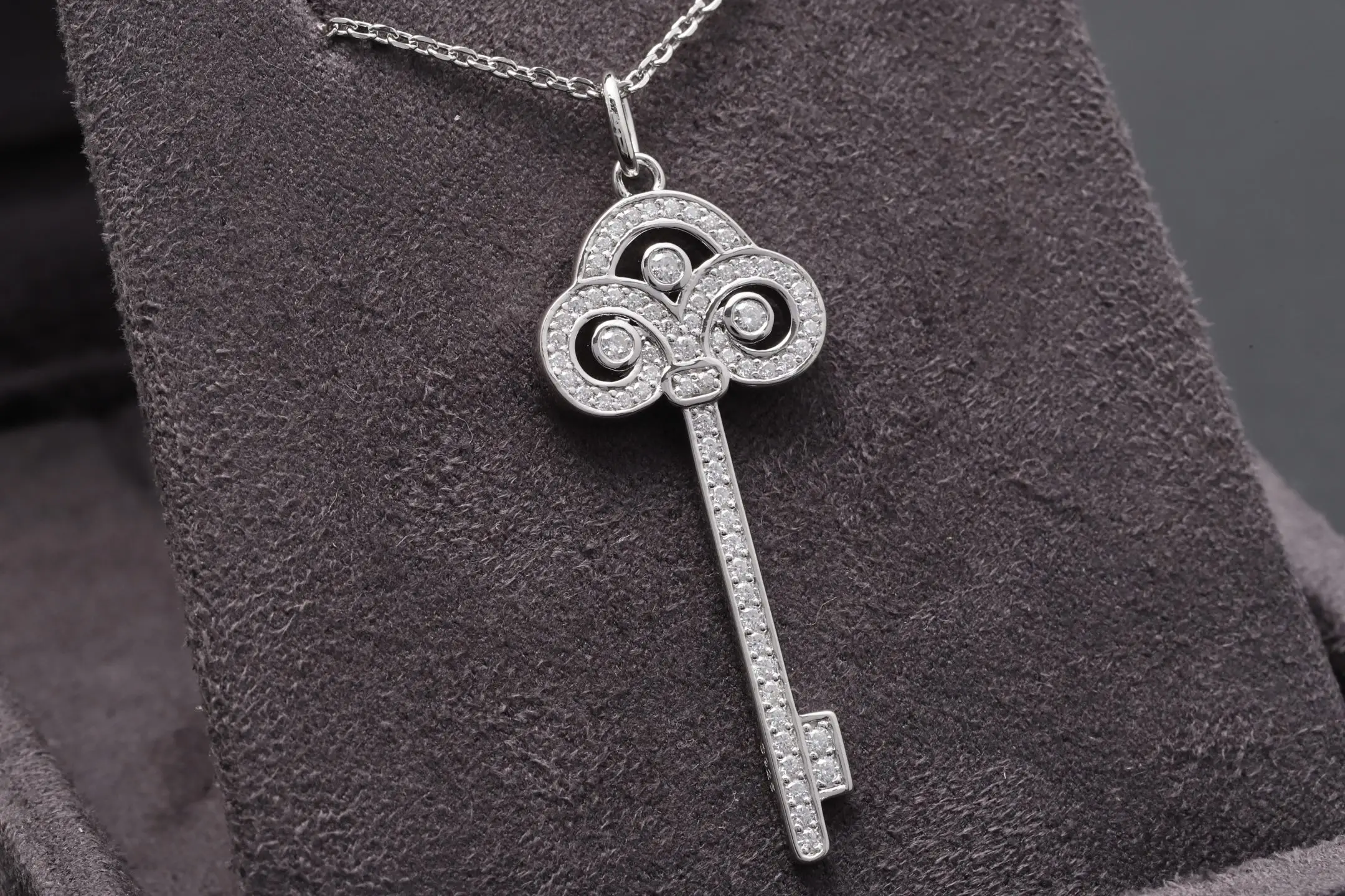 Fleur de Lis Key Pendant Necklace (Sterling Silver) D33016960 — view 3