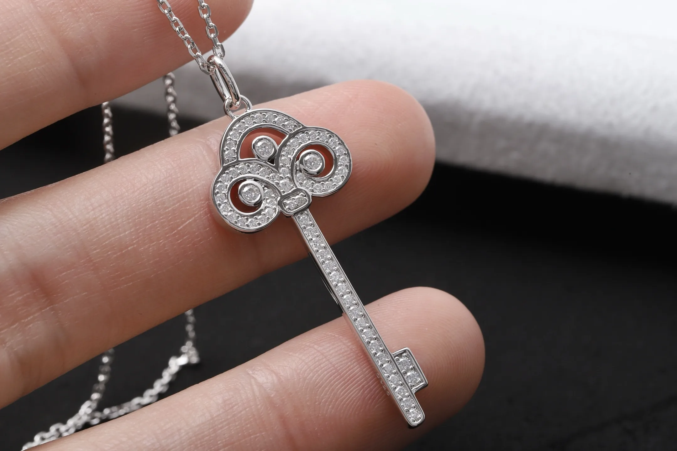 Fleur de Lis Key Pendant Necklace (Sterling Silver) D33016960 — view 4