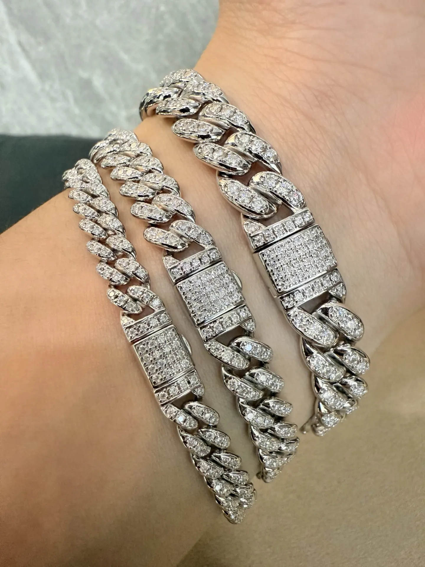 6mm Moissanite Pavé Cuban Link Bracelet (Sterling Silver) D163516735 — view 9