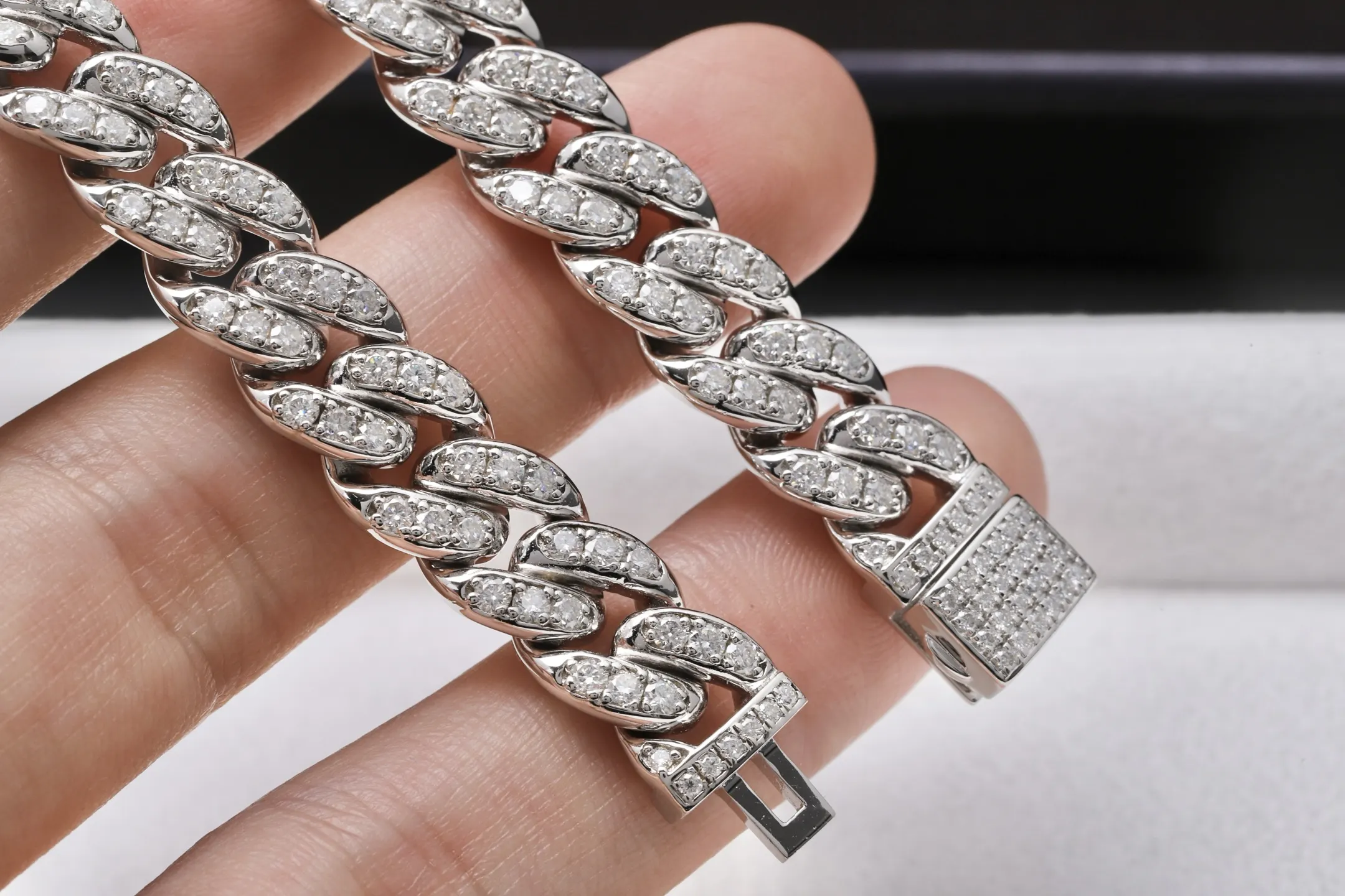 10mm Moissanite Pavé Cuban Link Bracelet (Sterling Silver) D228016733 — view 6