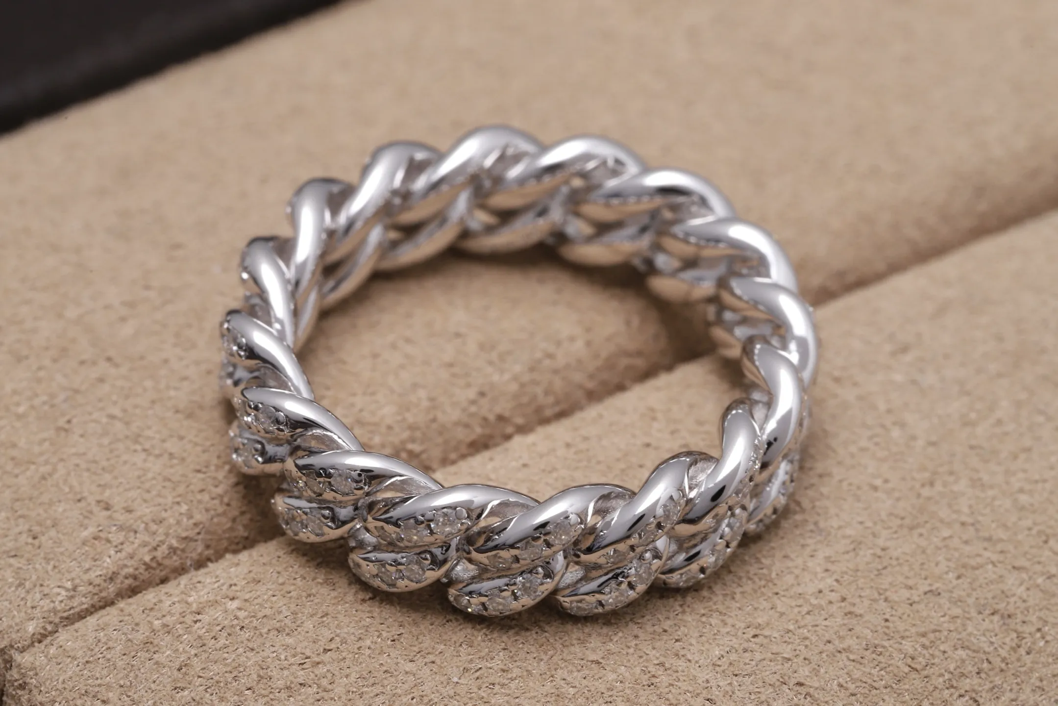 Cuban Link Moissanite Ring (Sterling Silver) D49516575 — view 6