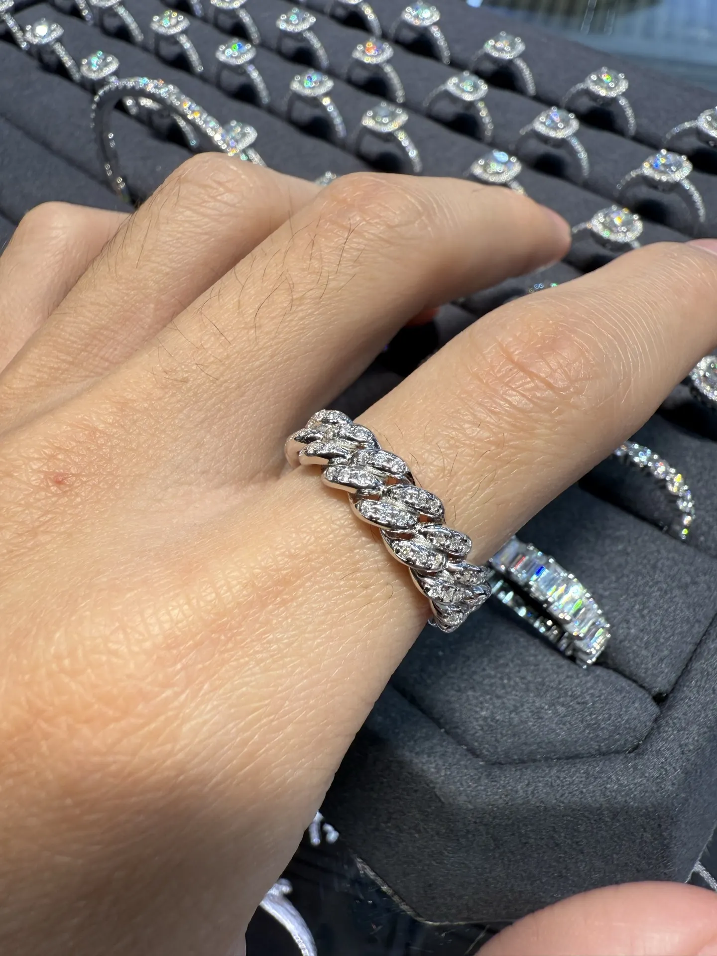 Cuban Link Moissanite Ring (Sterling Silver) D49516575 — view 8
