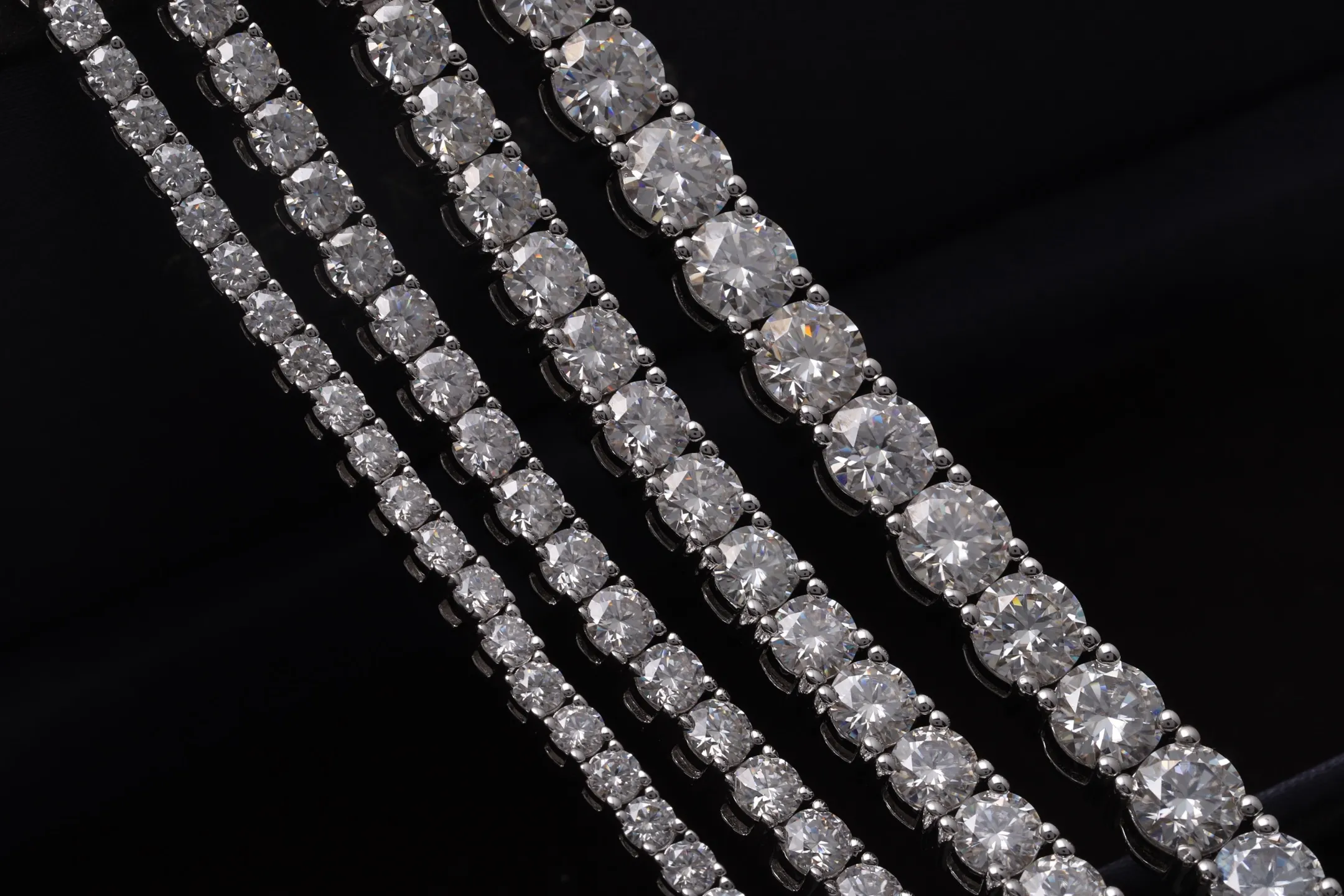 5mm Moissanite Tennis Bracelet (Sterling Silver) D182016738 — view 3