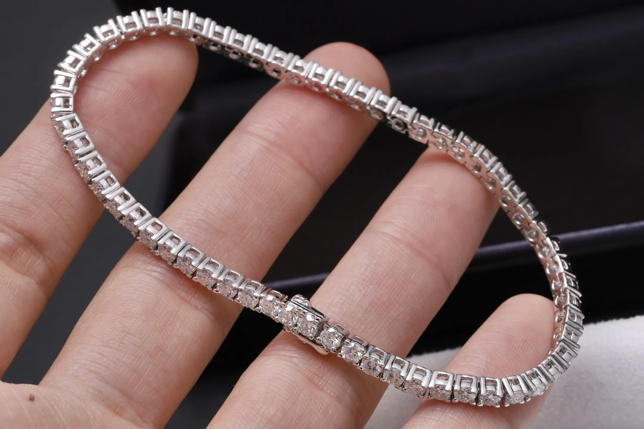 3mm Moissanite Tennis Bracelet (Sterling Silver) D106016740 — view 7