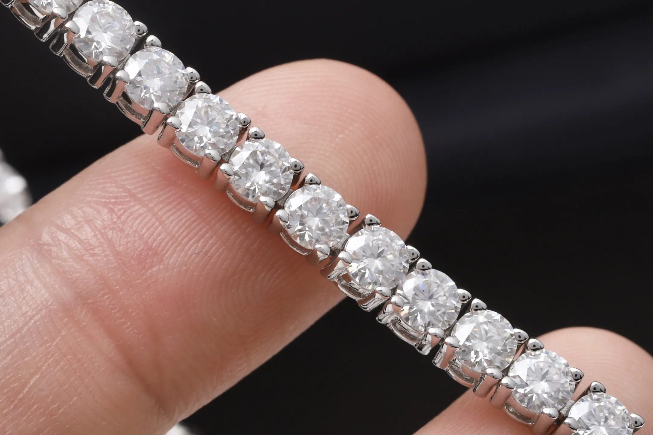 4mm Moissanite Tennis Bracelet (Sterling Silver) D143016739 — view 6