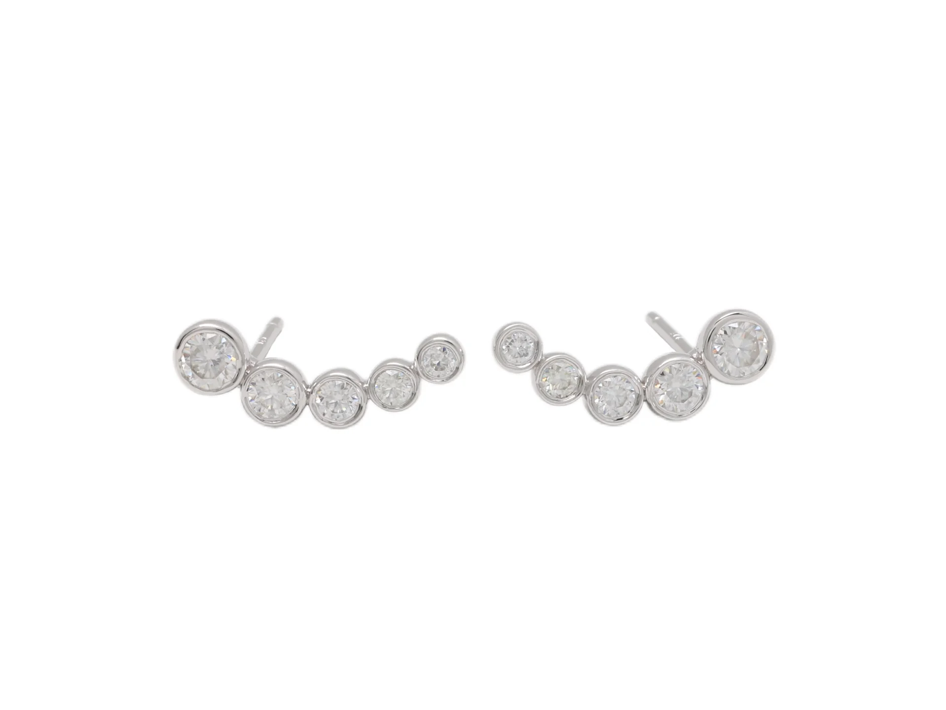 Moissanite Curved Crawler Stud Earrings (Sterling Silver) D17516689