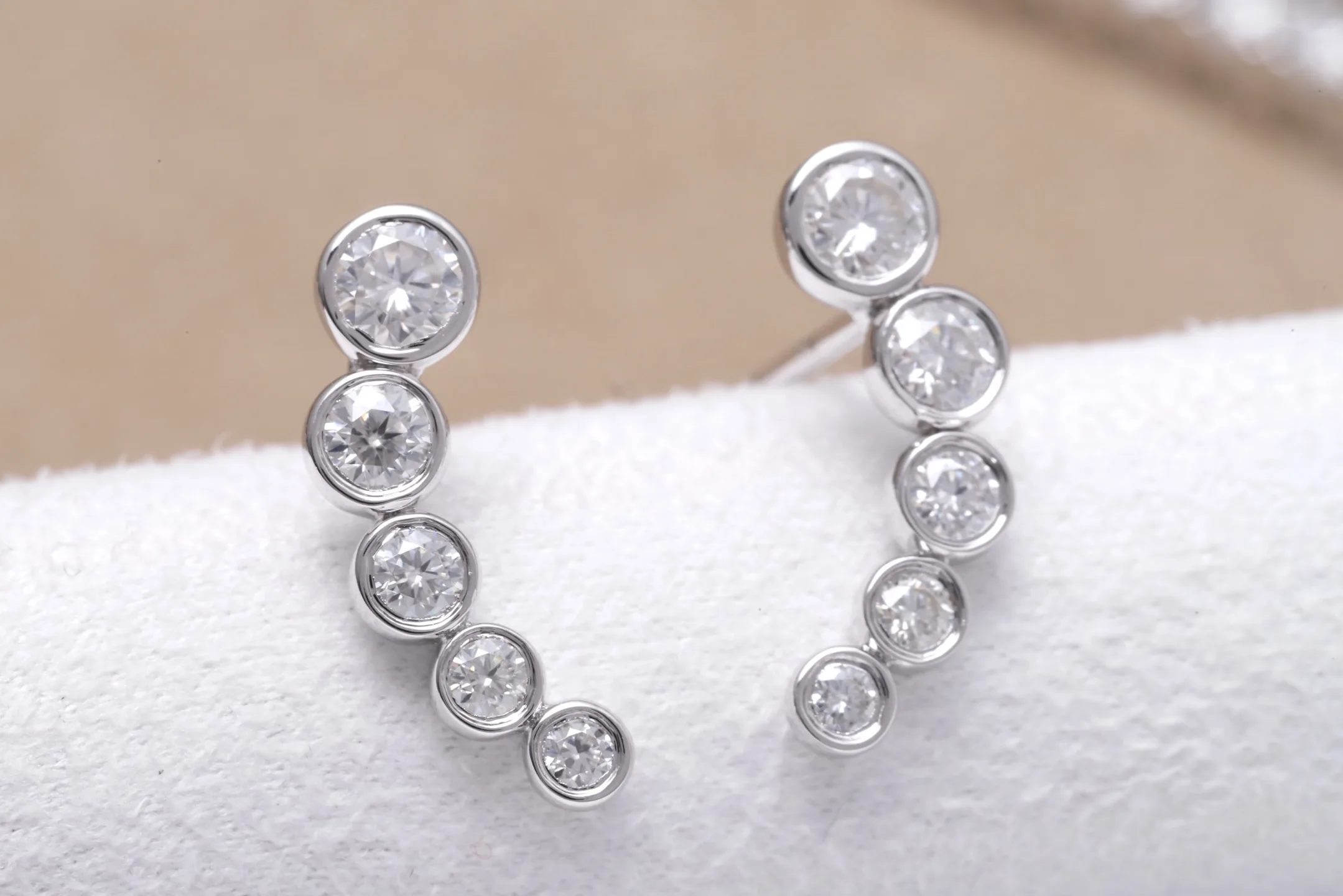 Moissanite Curved Crawler Stud Earrings (Sterling Silver) D17516689 — view 5
