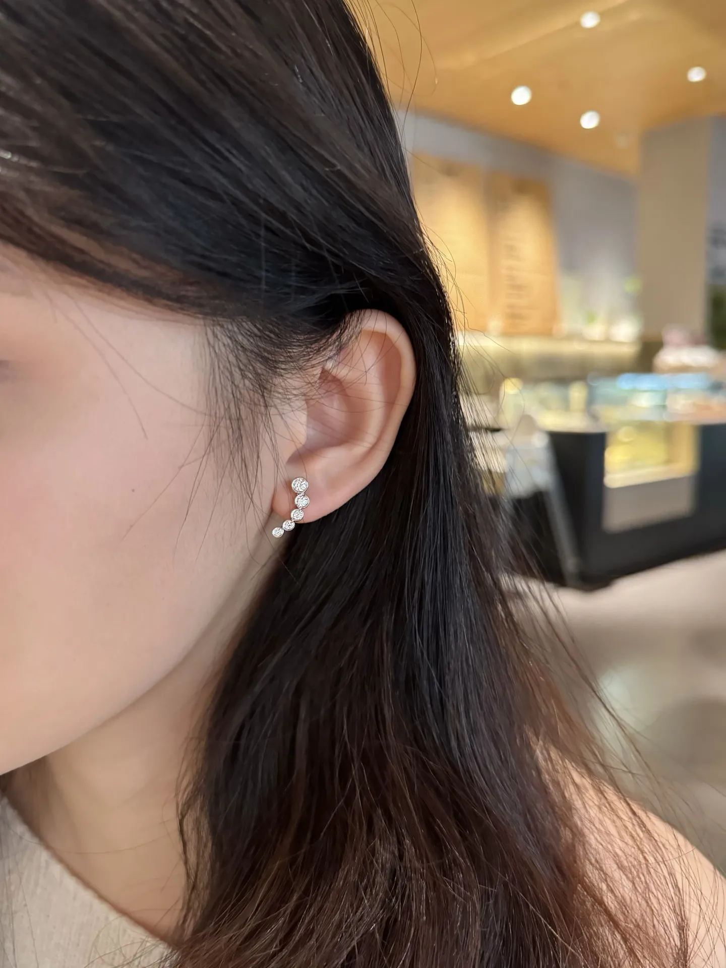 Moissanite Curved Crawler Stud Earrings (Sterling Silver) D17516689 — view 7