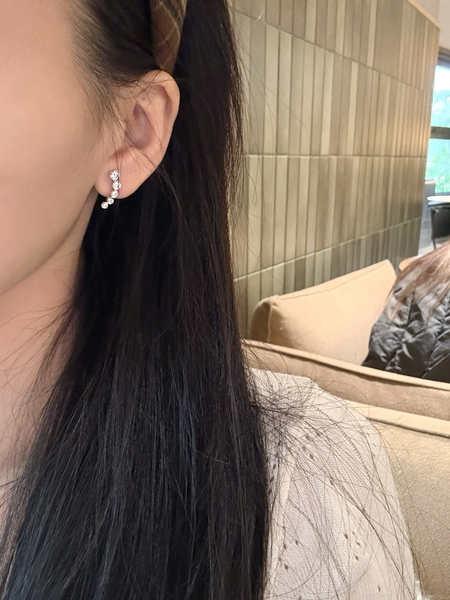 Moissanite Curved Crawler Stud Earrings (Sterling Silver) D17516689 — view 9